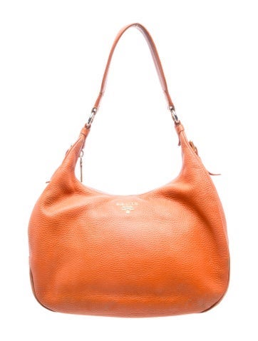 Vitello Daino Leather Shoulder Bag