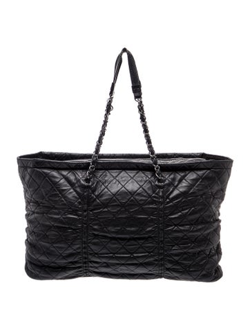 East West Sharpei Tote