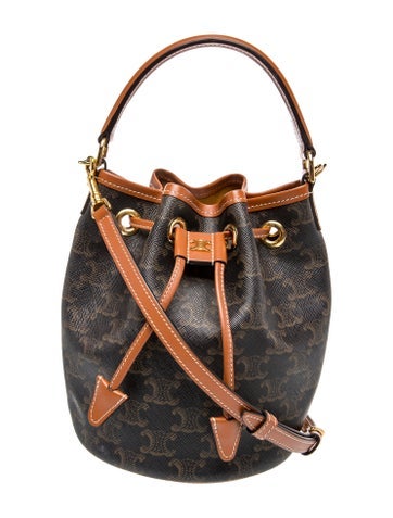 Leather Triomphe Clara Bucket Bag