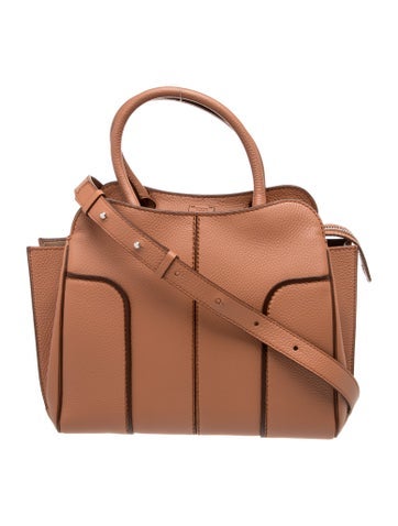 Tod's Leather Shoulder Bag