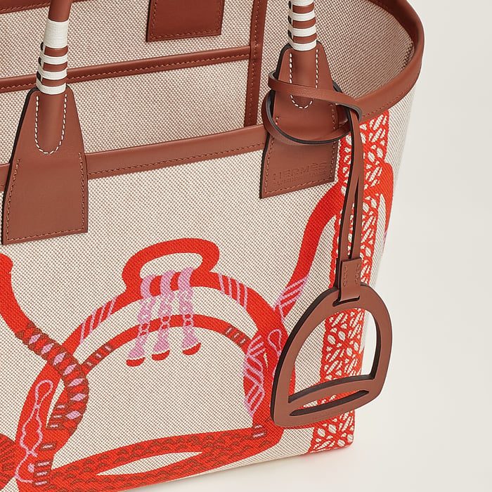 Steeple 25 Bag