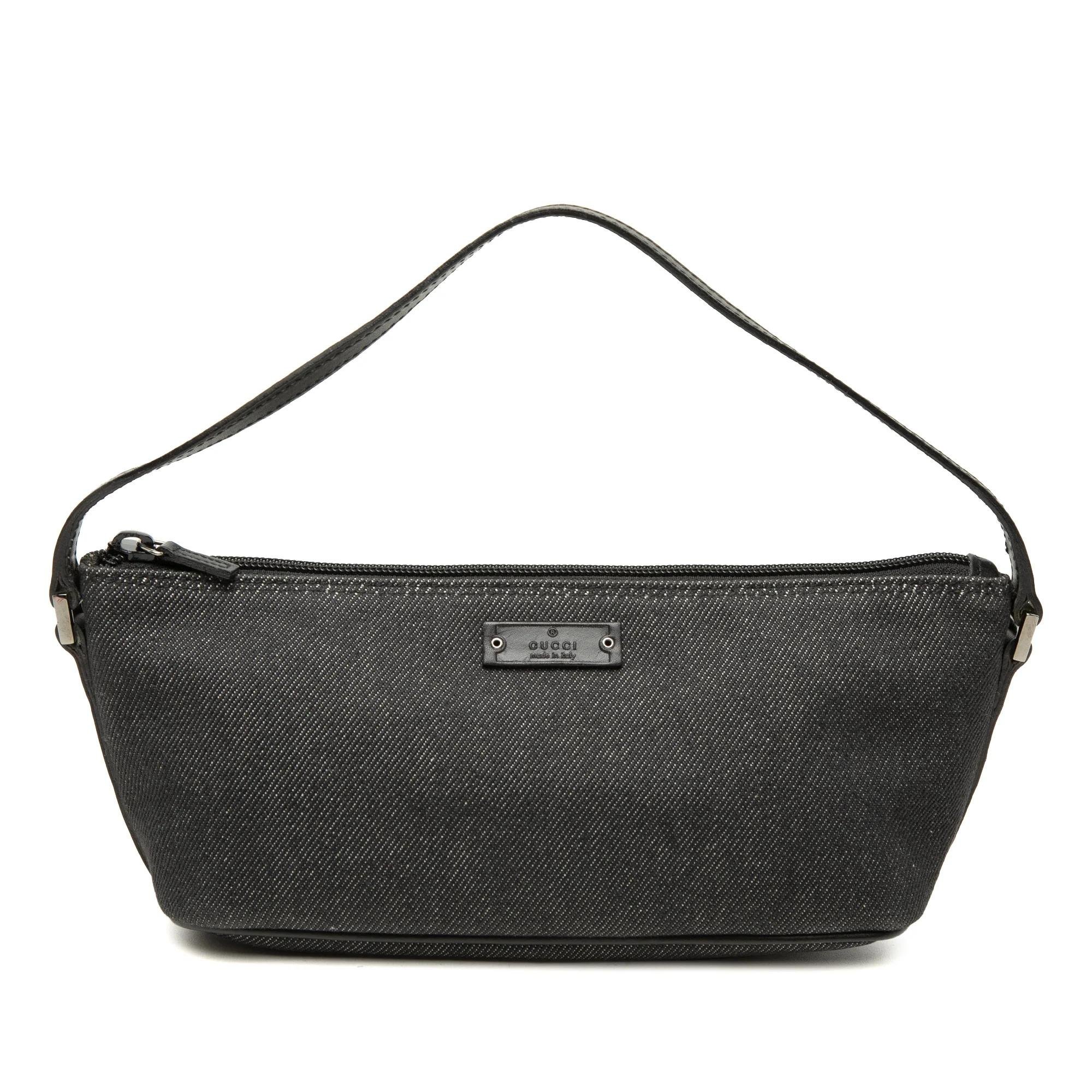 Gucci B leather handbag