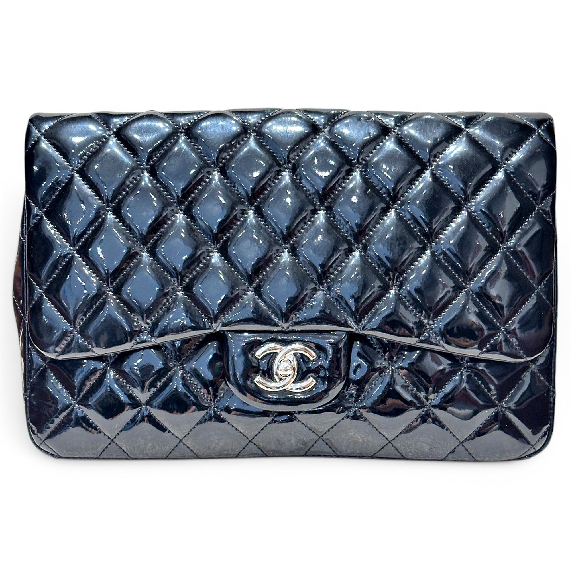 Timeless/Classique patent leather crossbody bag