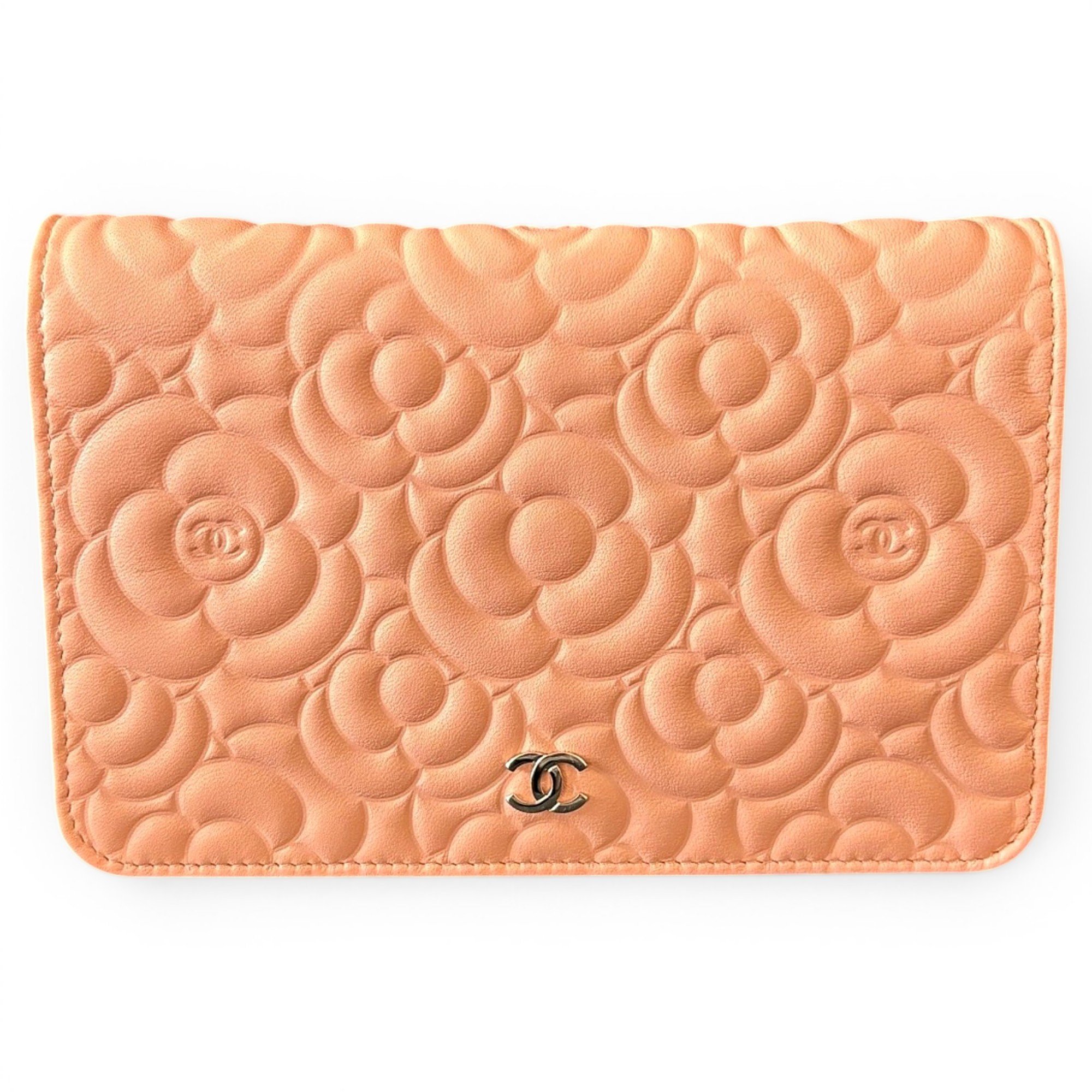 Wallet On Chain Timeless/Classique leather crossbody bag
