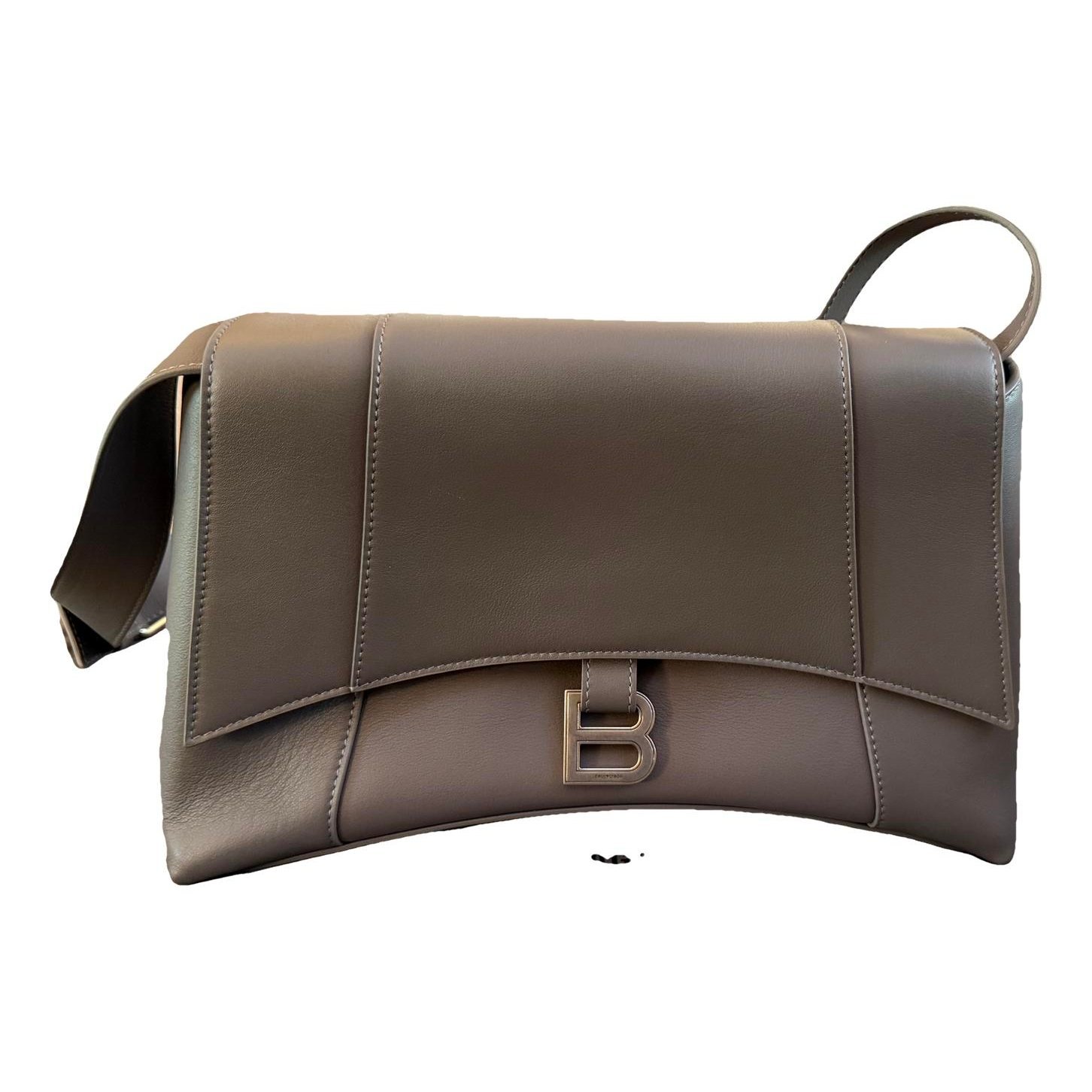 Downtown leather crossbody bag