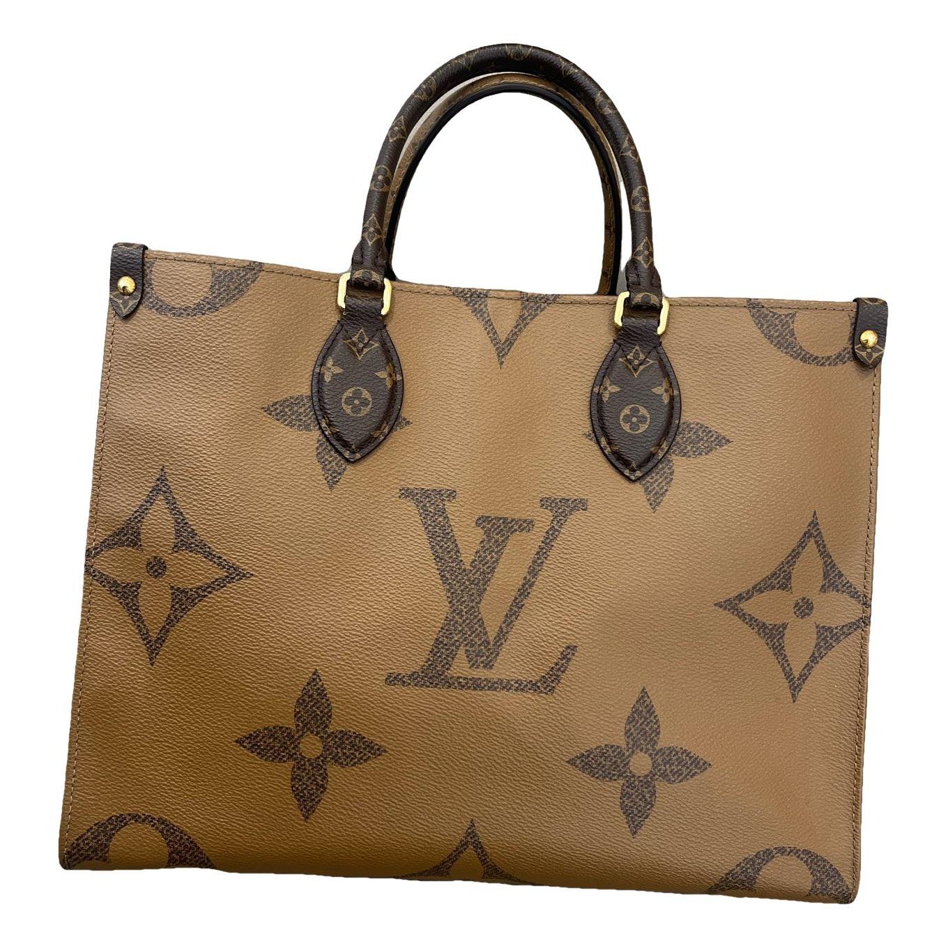 Onthego leather handbag