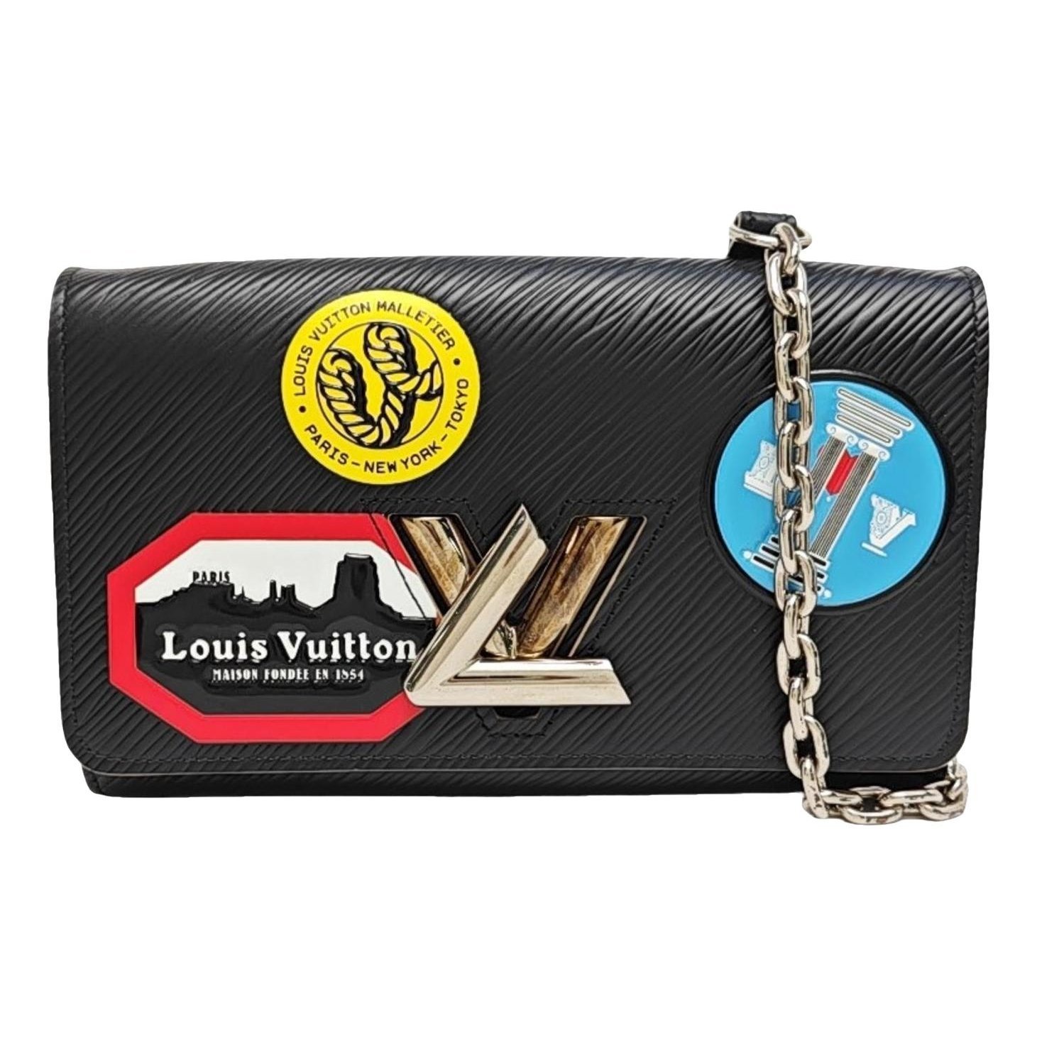 Twist Belt Wallet On Chain leather handbag