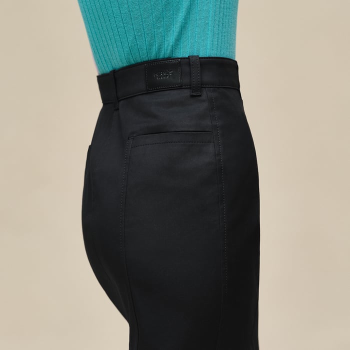 Noir Mid-length Skirt