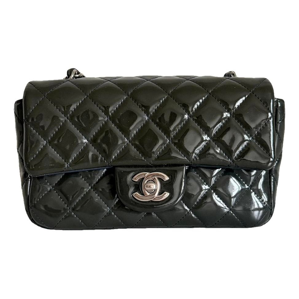 Timeless/Classique patent leather crossbody bag