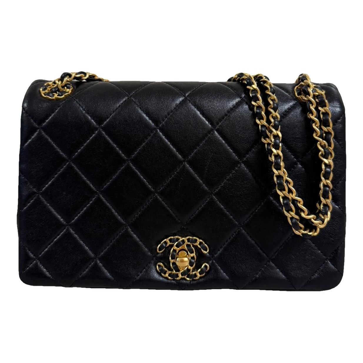 Trendy CC Flap leather handbag