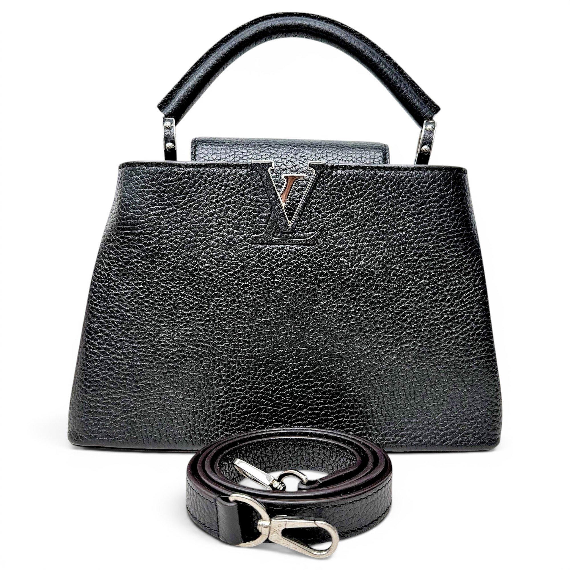 Capucines leather handbag