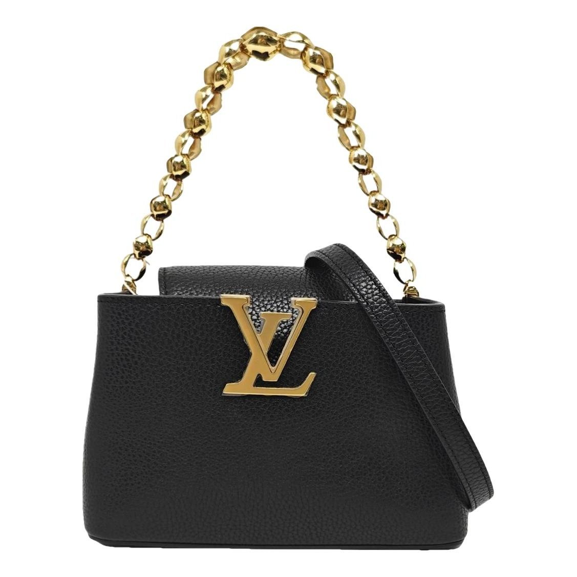 Capucines leather handbag