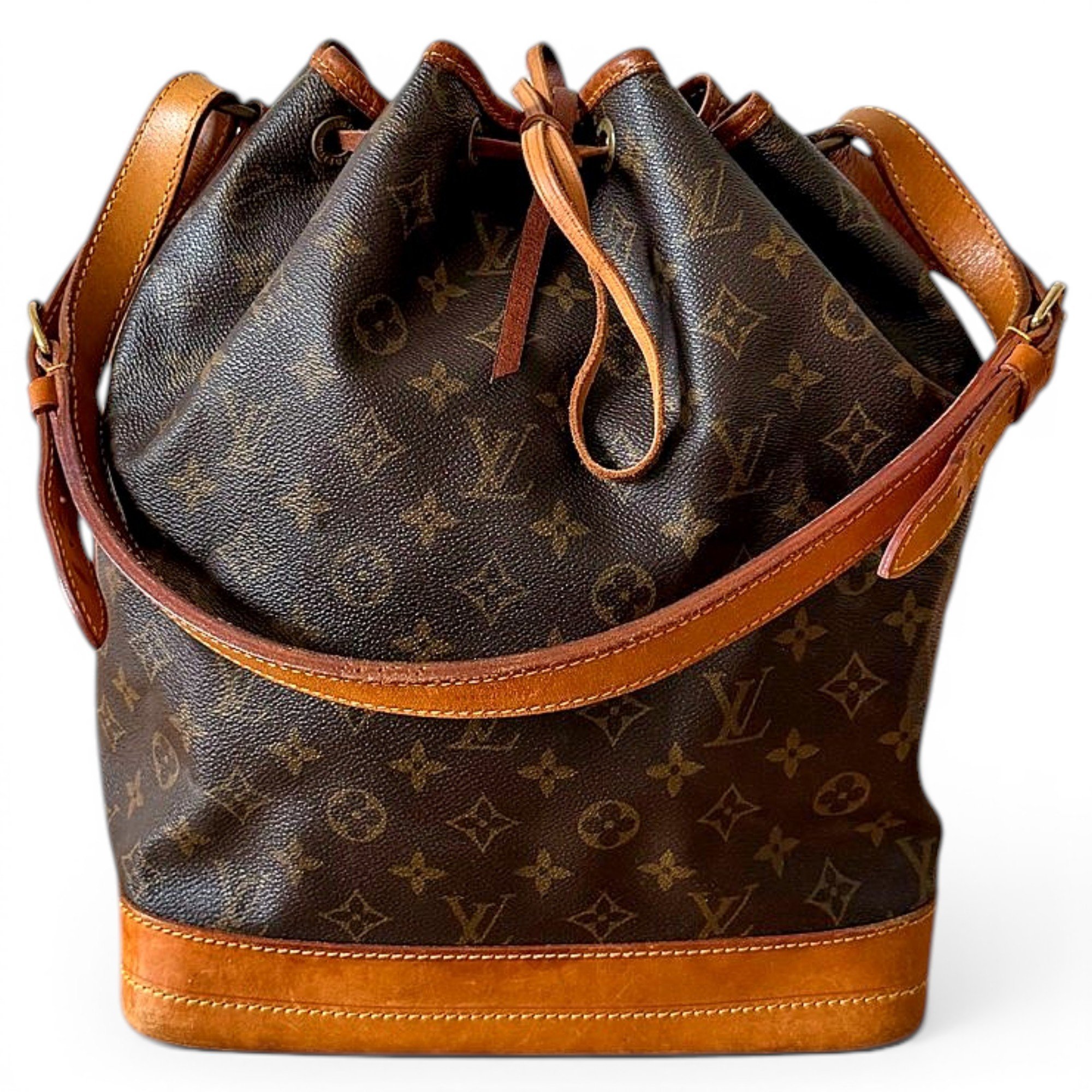 Noé leather handbag
