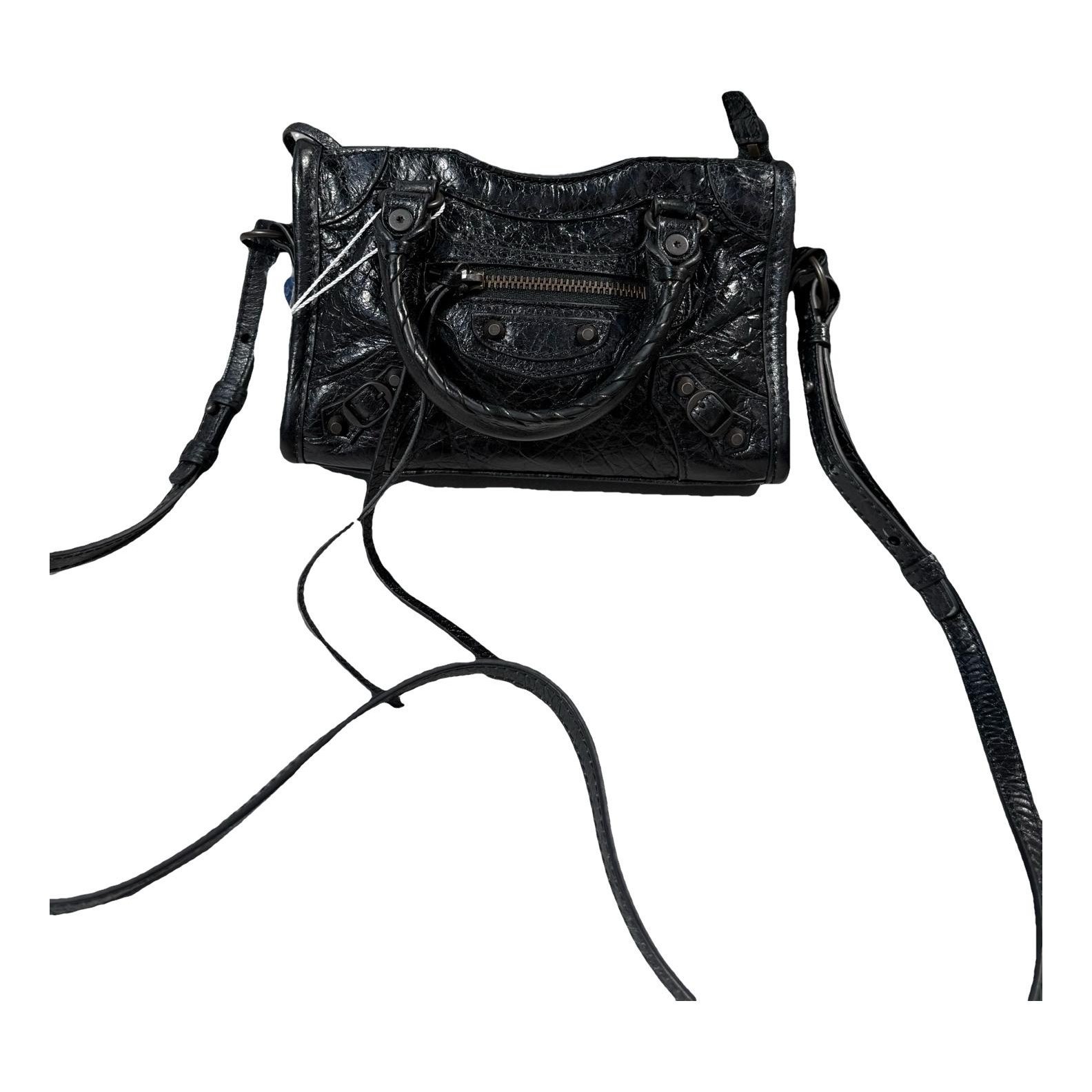 City leather handbag