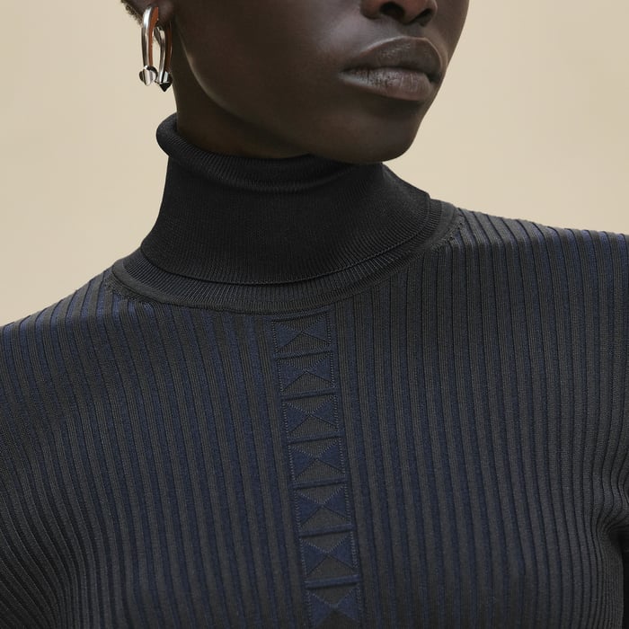 Noir Long-sleeve Short Dress