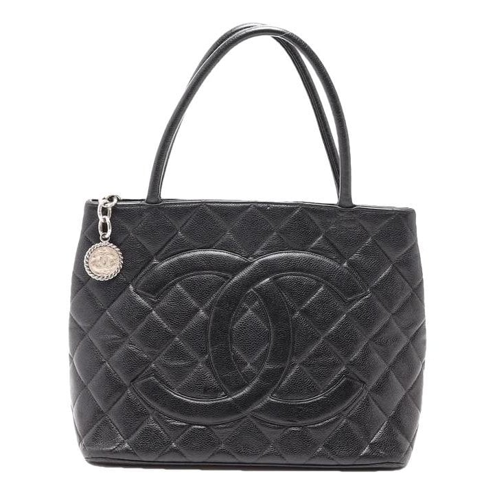 Médaillon leather tote