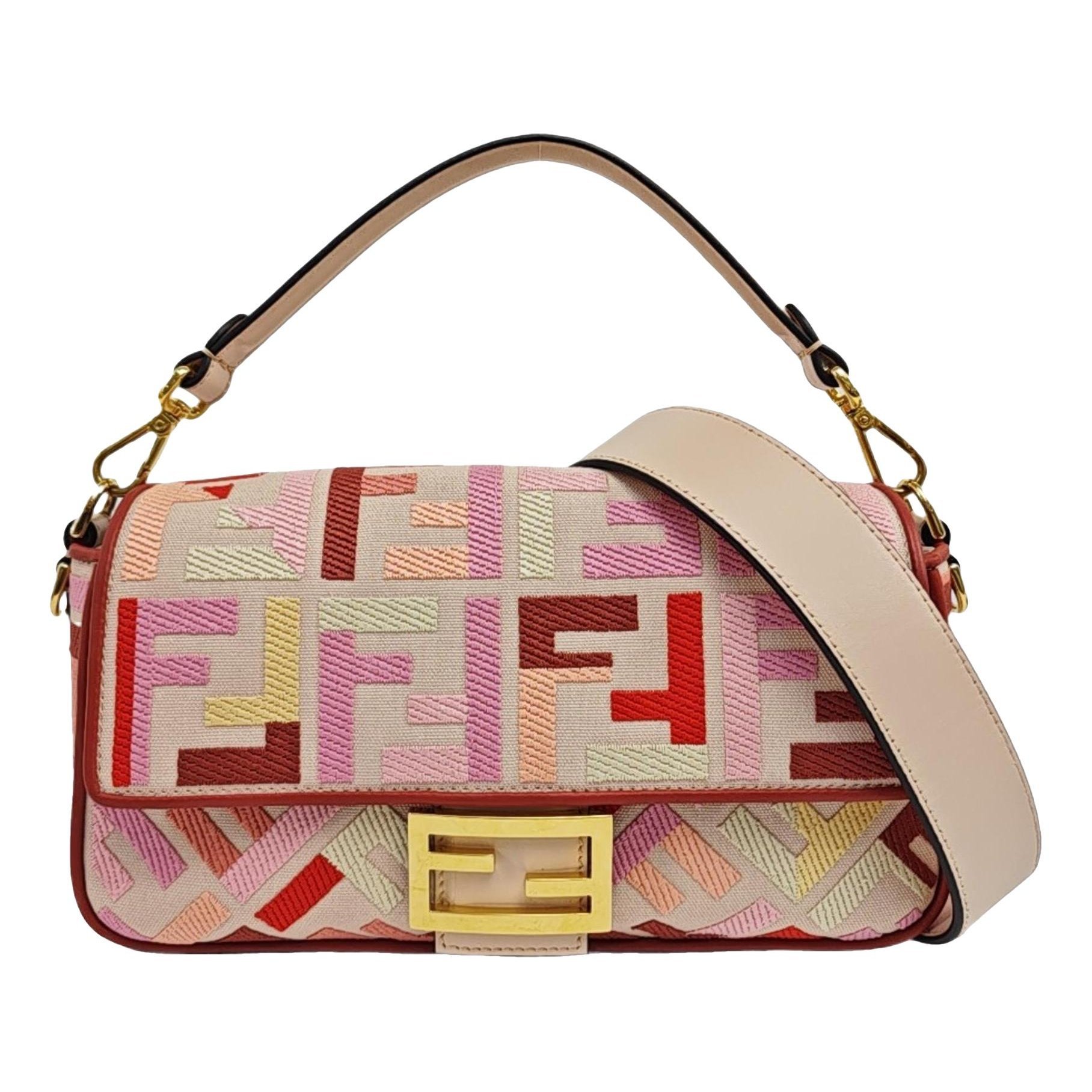 Baguette handbag