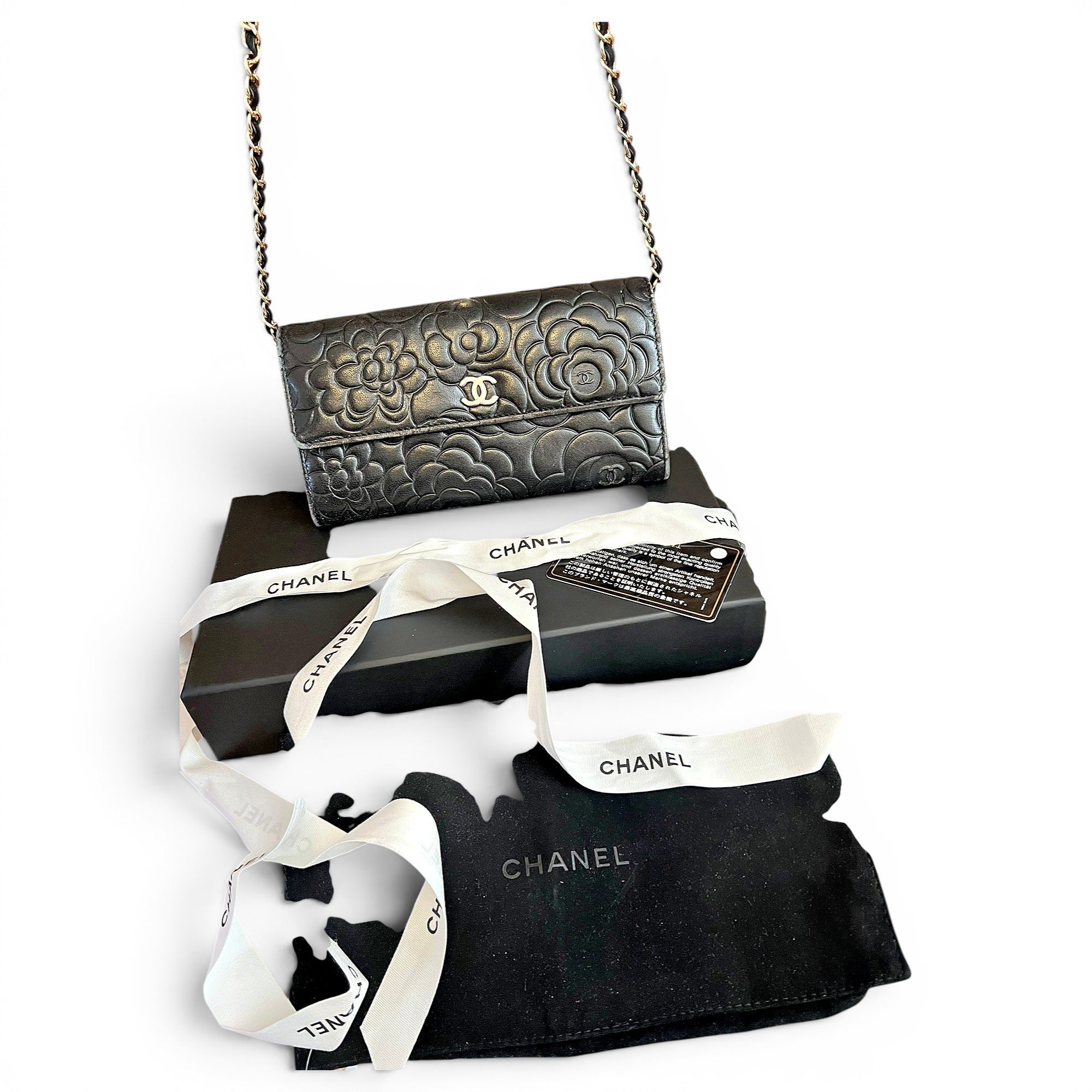 Wallet On Chain leather crossbody bag