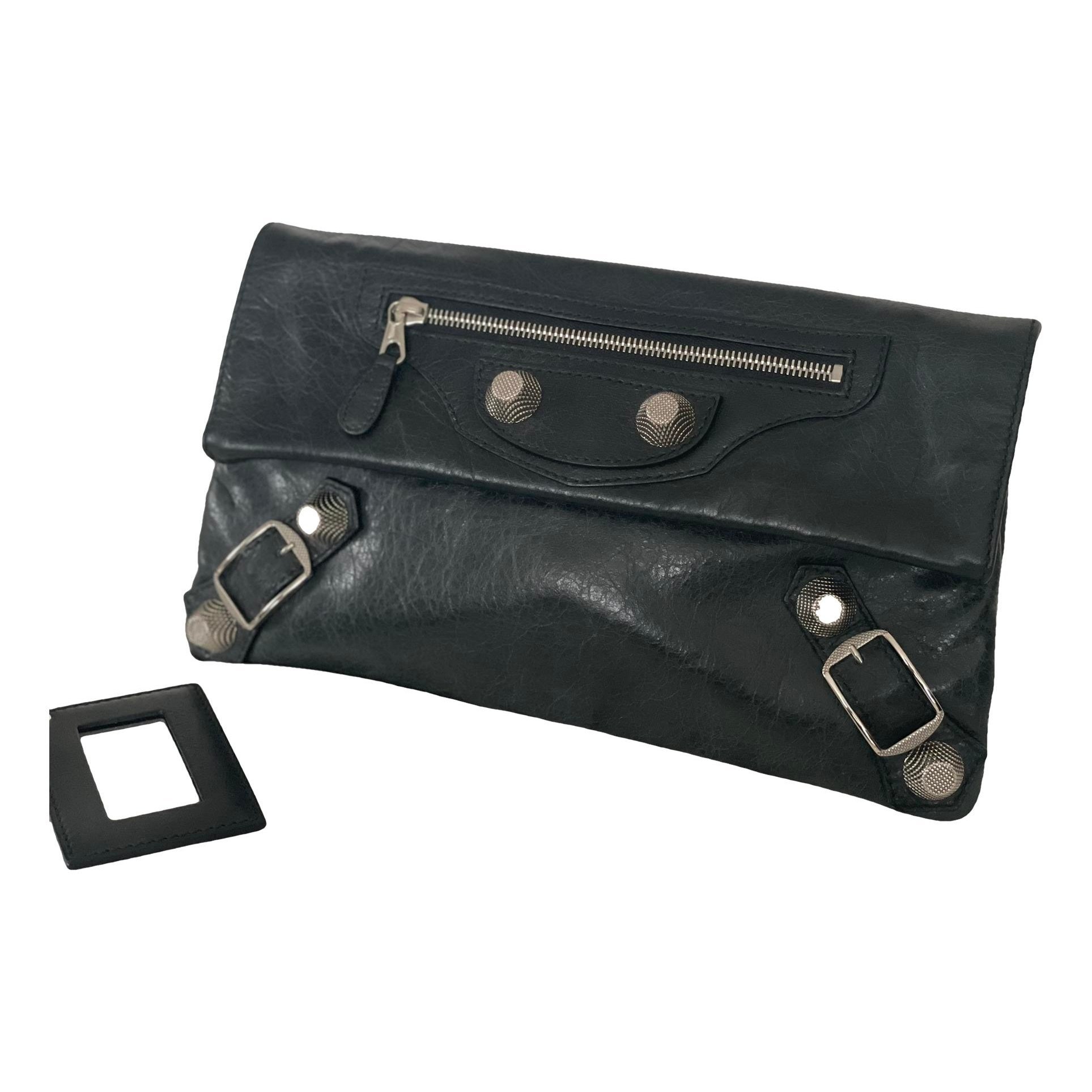 Envelop leather clutch bag