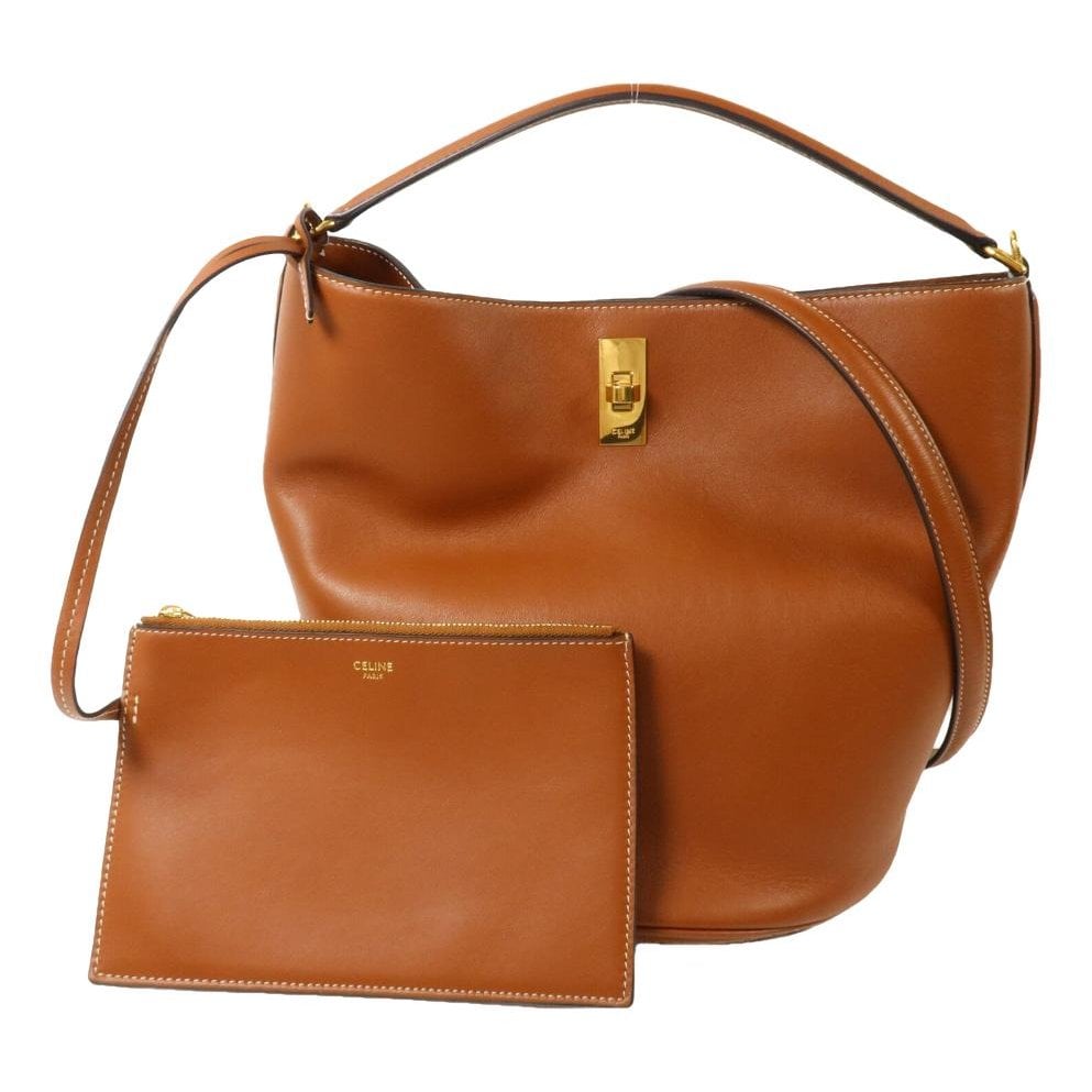 Leather handbag