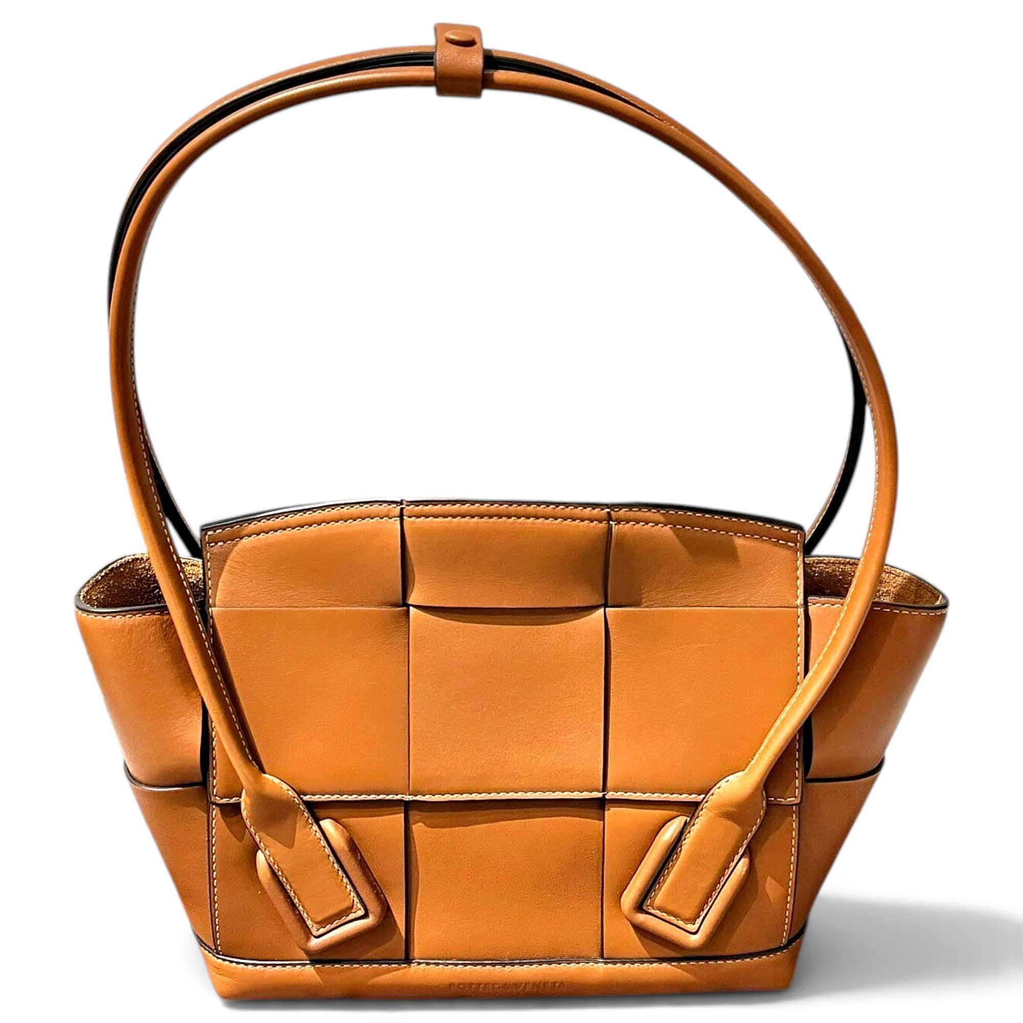 Arco leather handbag