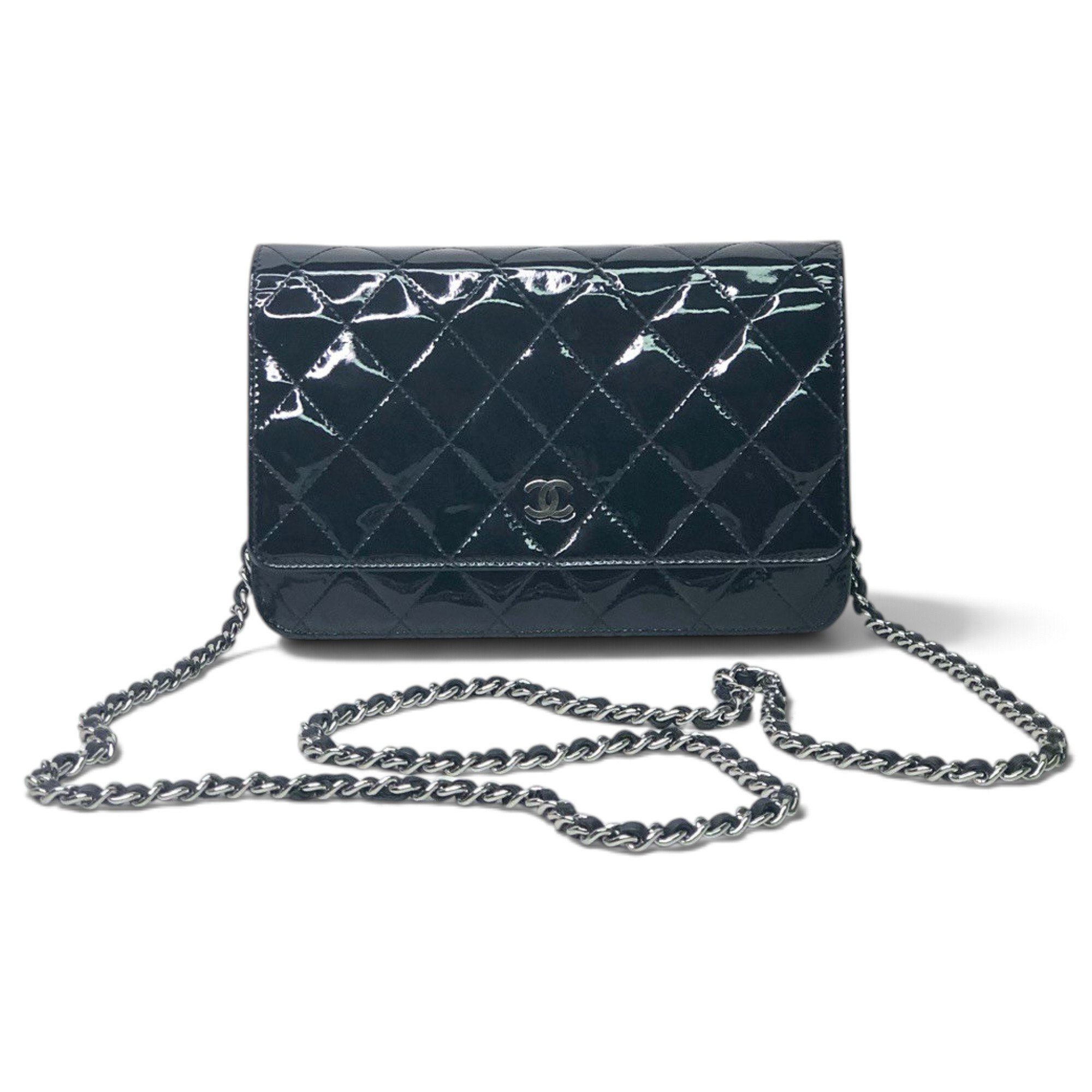 Wallet On Chain Timeless/Classique patent leather crossbody bag