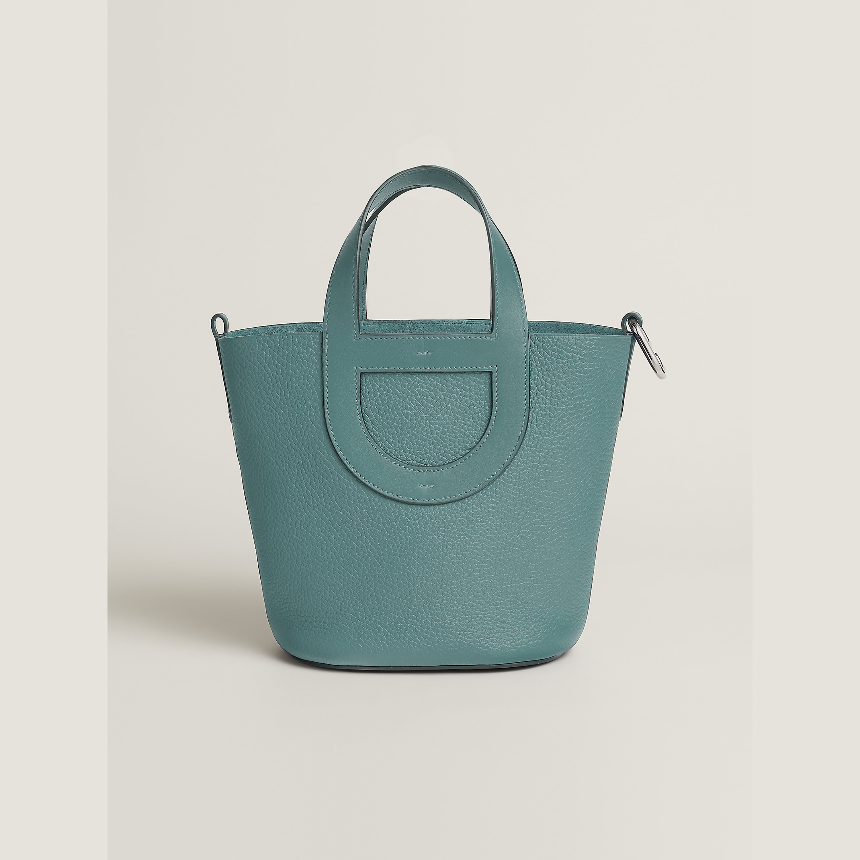 Hermès In-the-Loop 18 bag