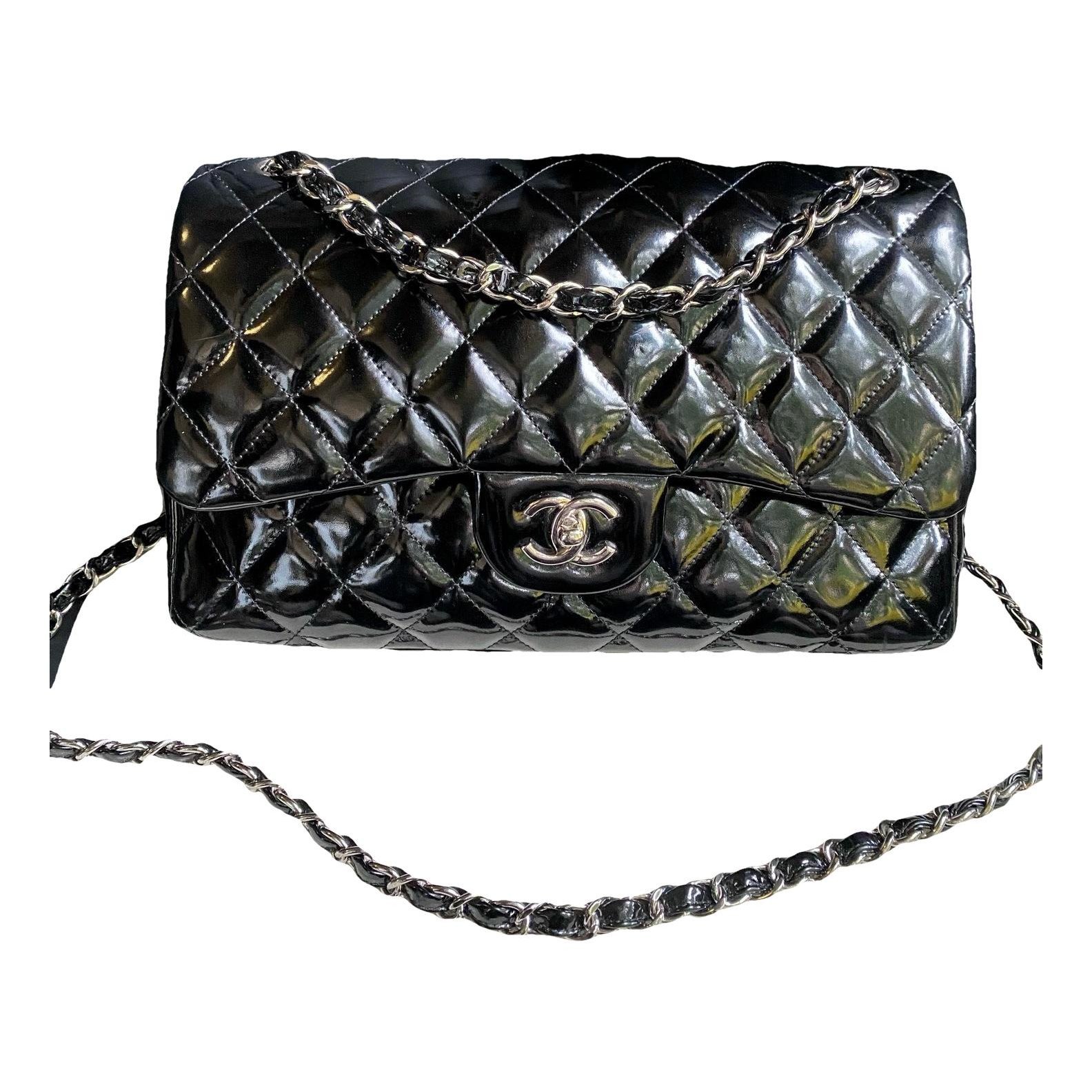 Timeless/Classique patent leather crossbody bag