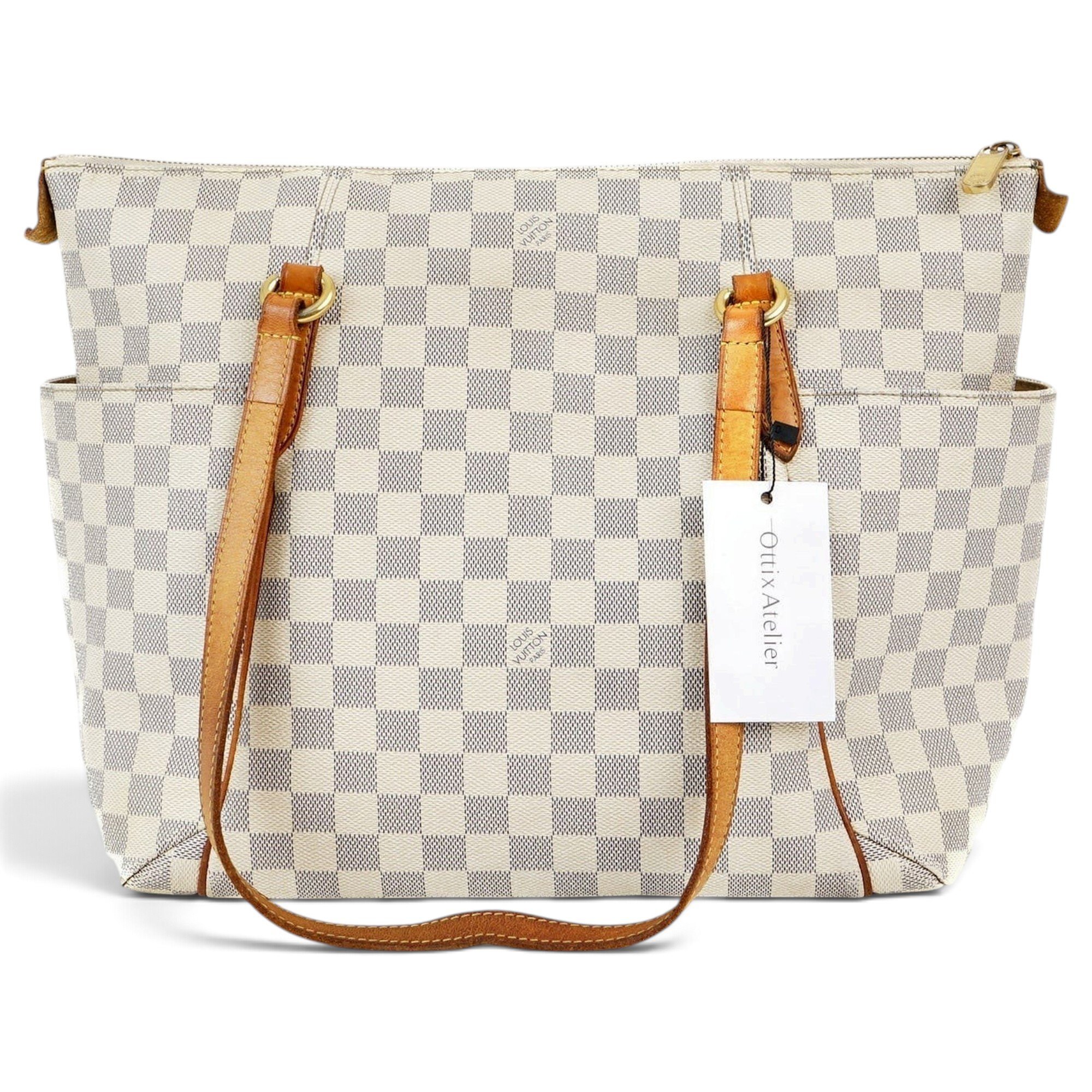 Totally leather handbag