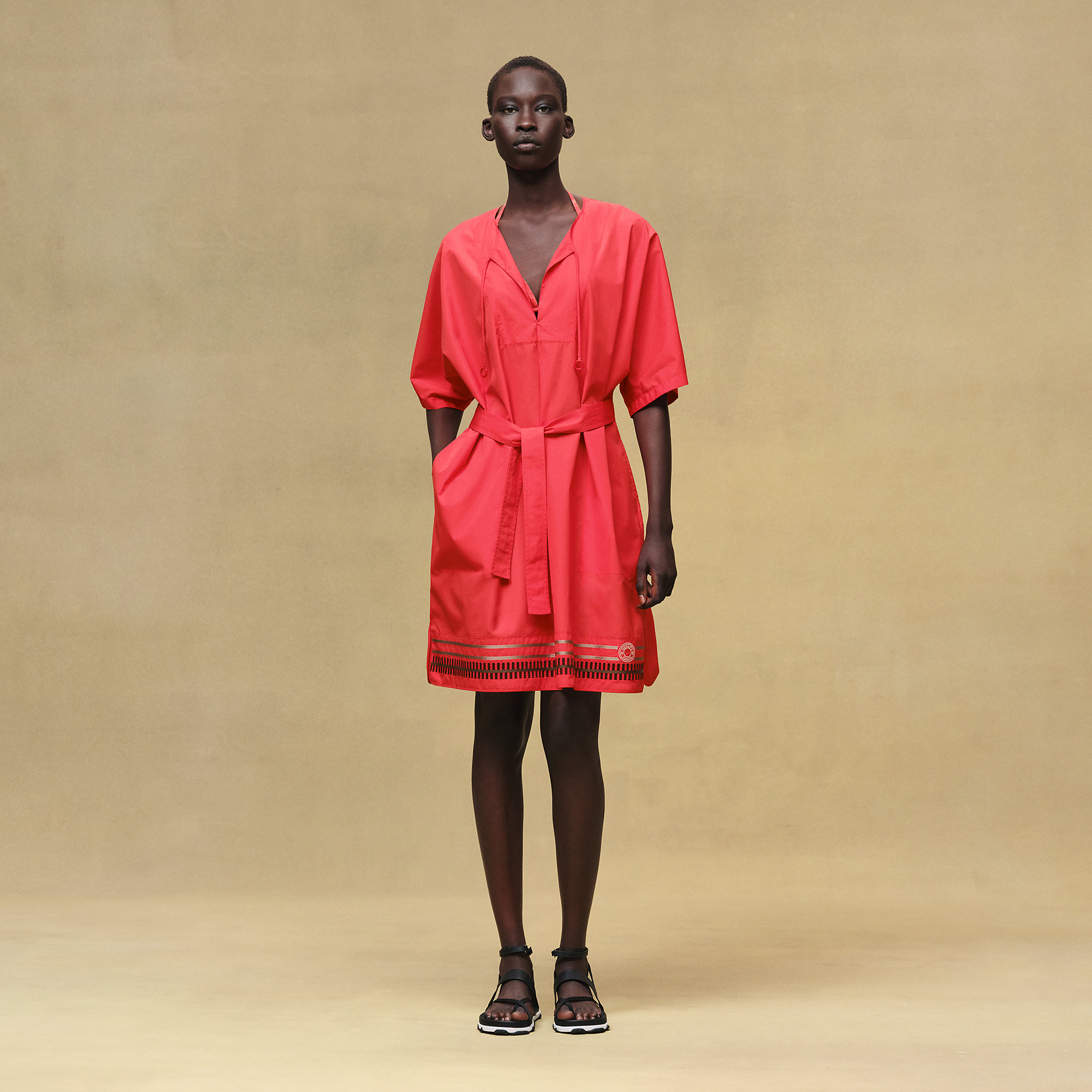 Caftan de plage brodé