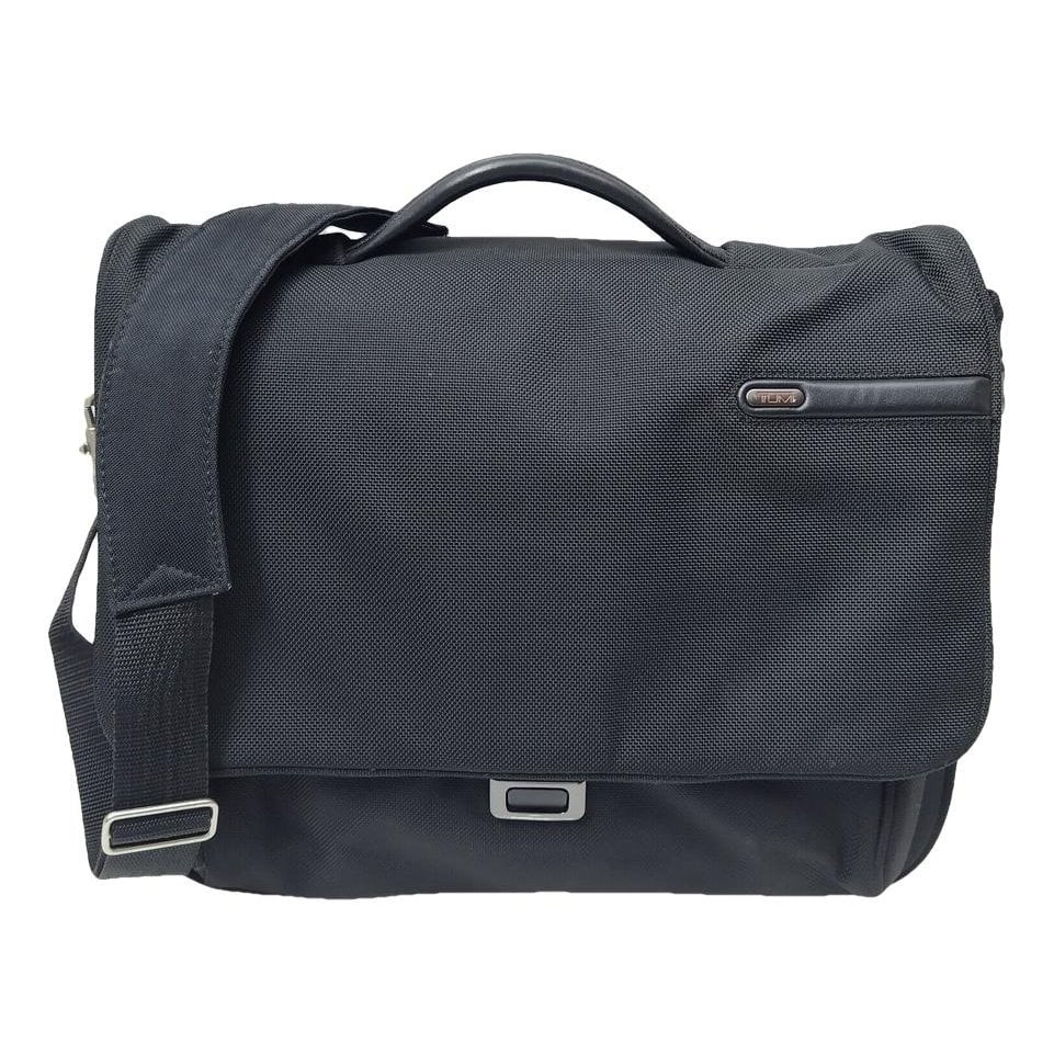 Clutch bag