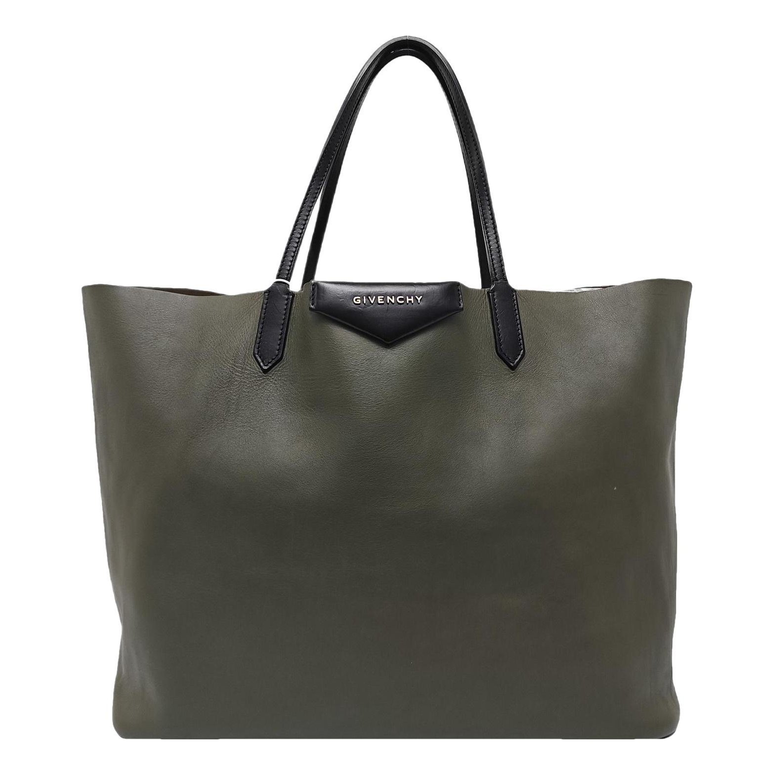 Antigona leather handbag