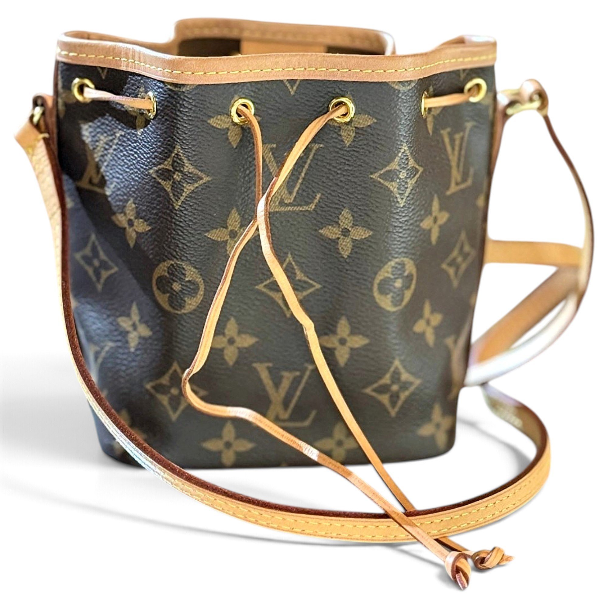 Noé leather handbag