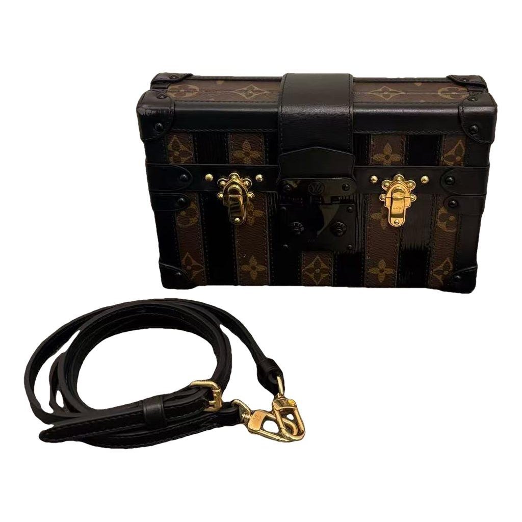 Petite Malle leather handbag