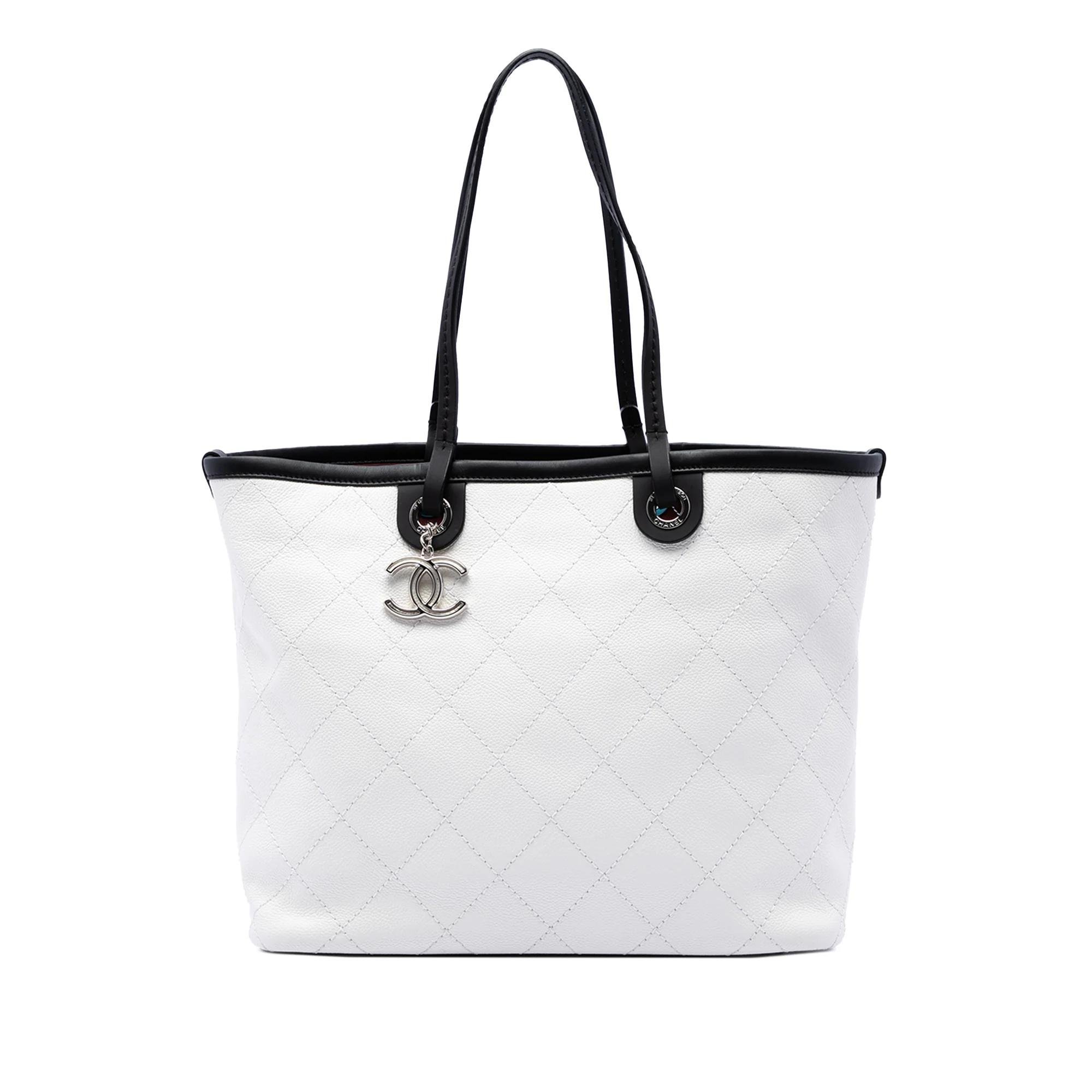 Classic CC Shopping leather handbag