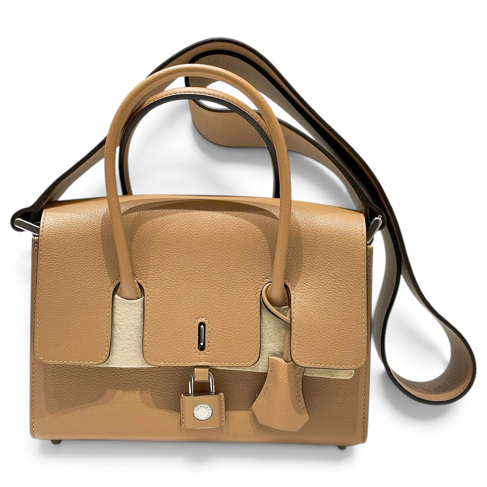 Drag leather handbag