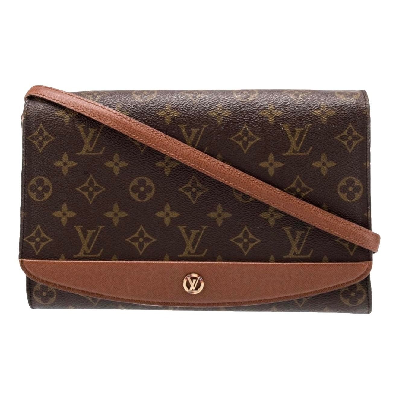 Bordeaux leather crossbody bag