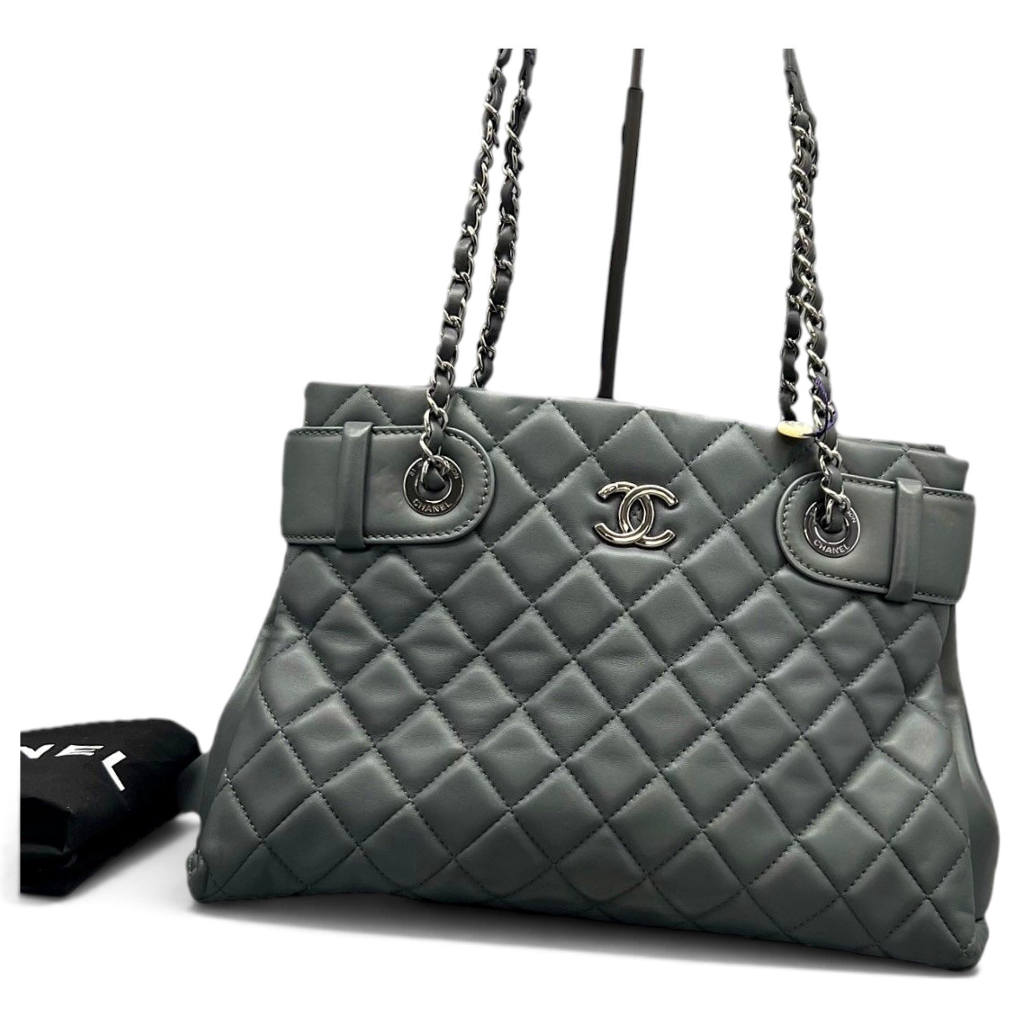 Leather tote