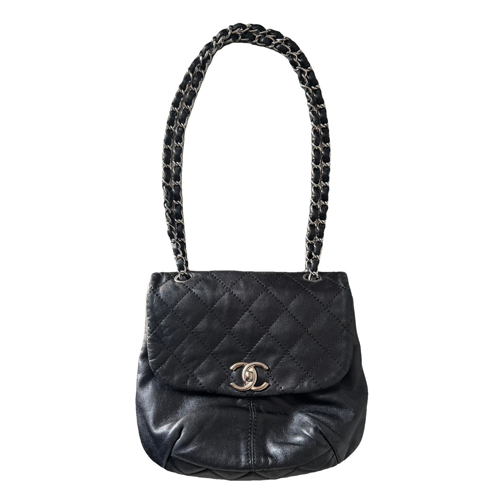 Timeless/Classique leather crossbody bag