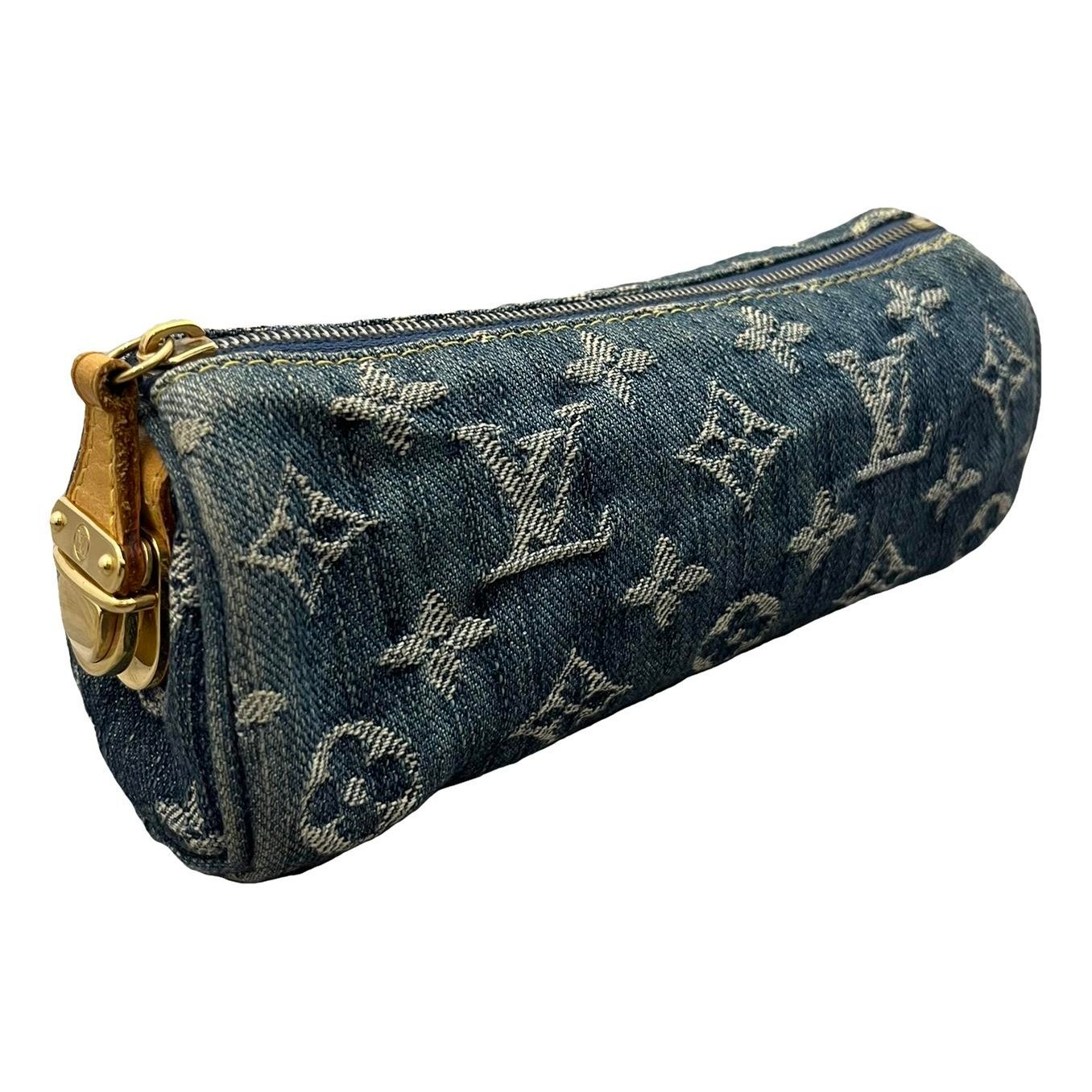 Pratt clutch bag