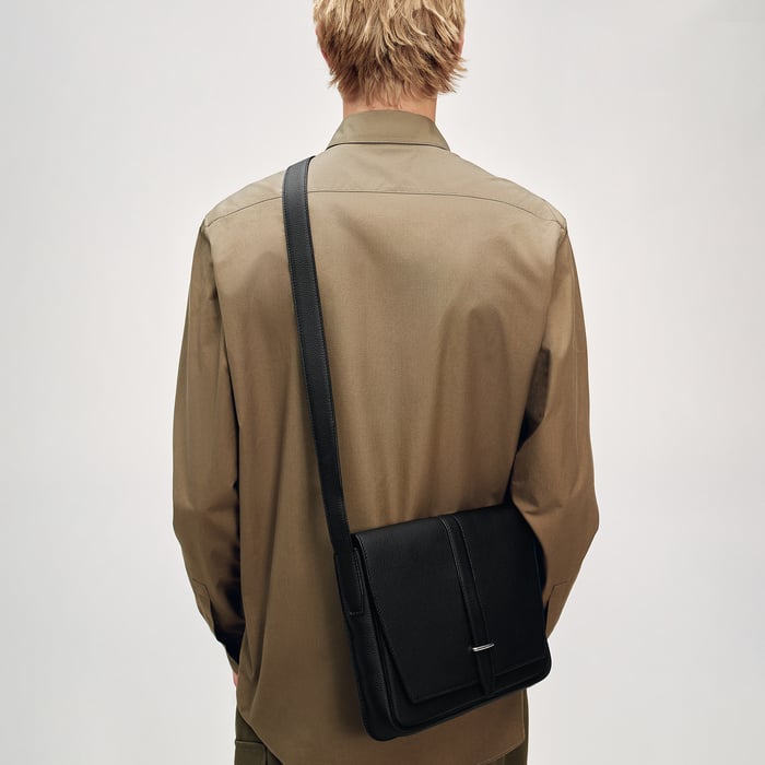 Noir Steve Light Junior Messenger Bag