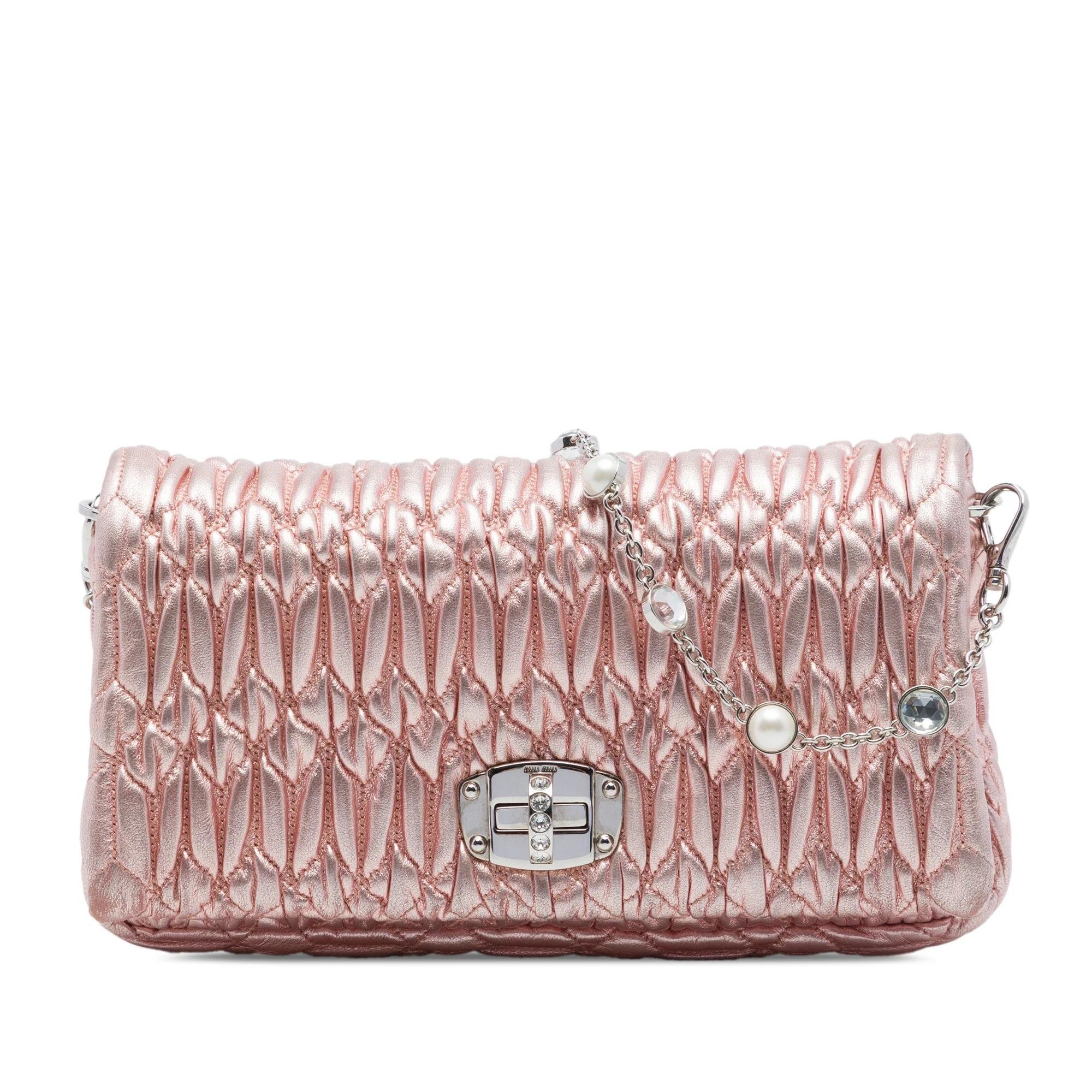 Matelassé leather handbag