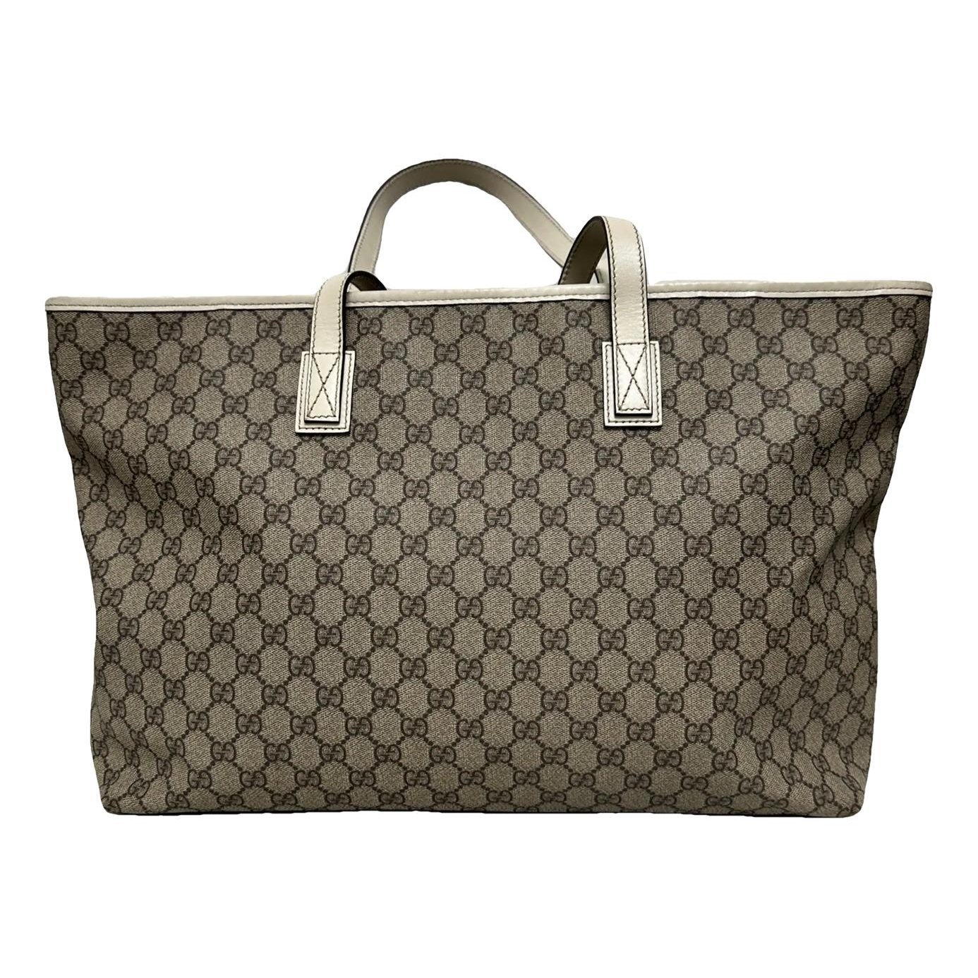 Abbey vinyl handbag