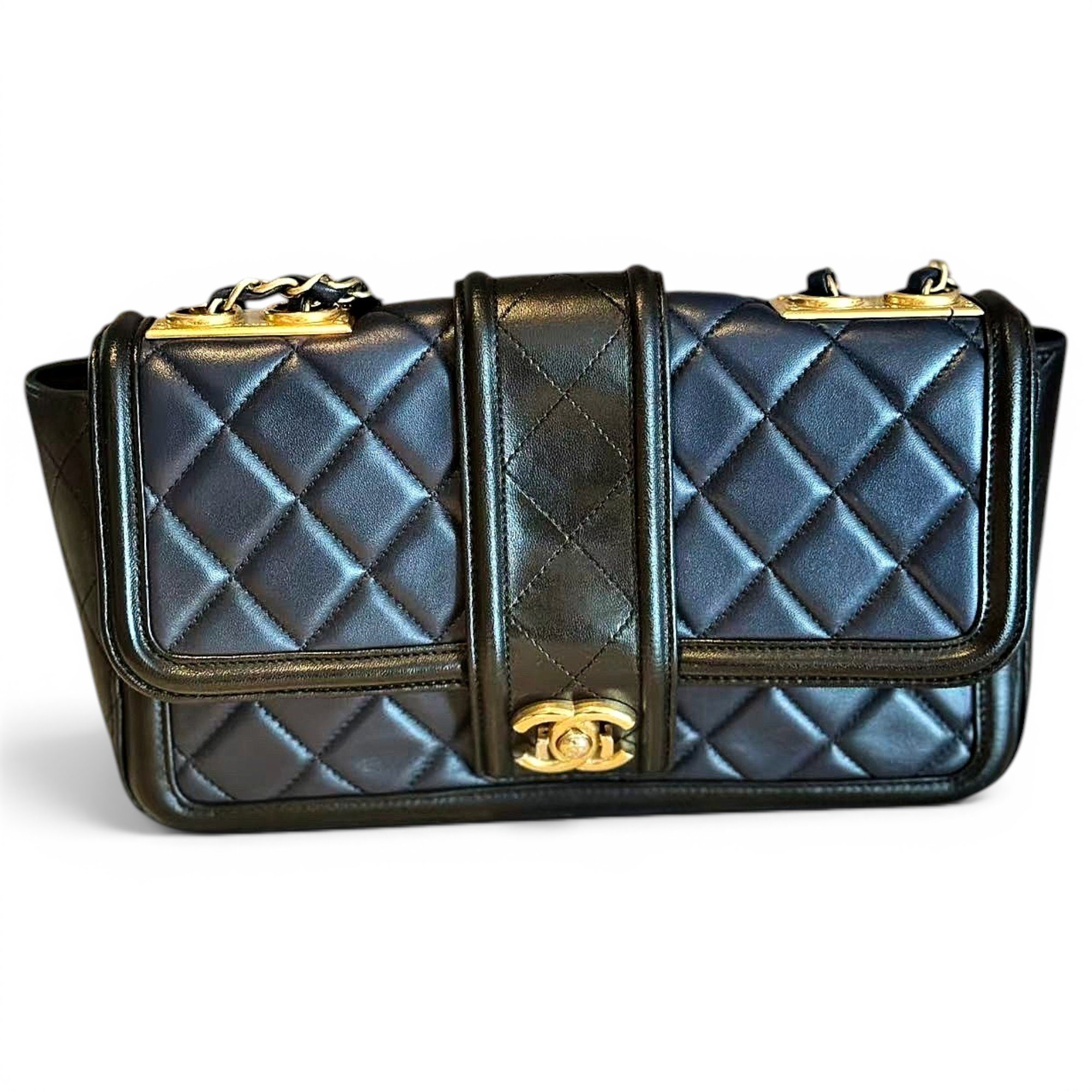 Timeless/Classique leather crossbody bag