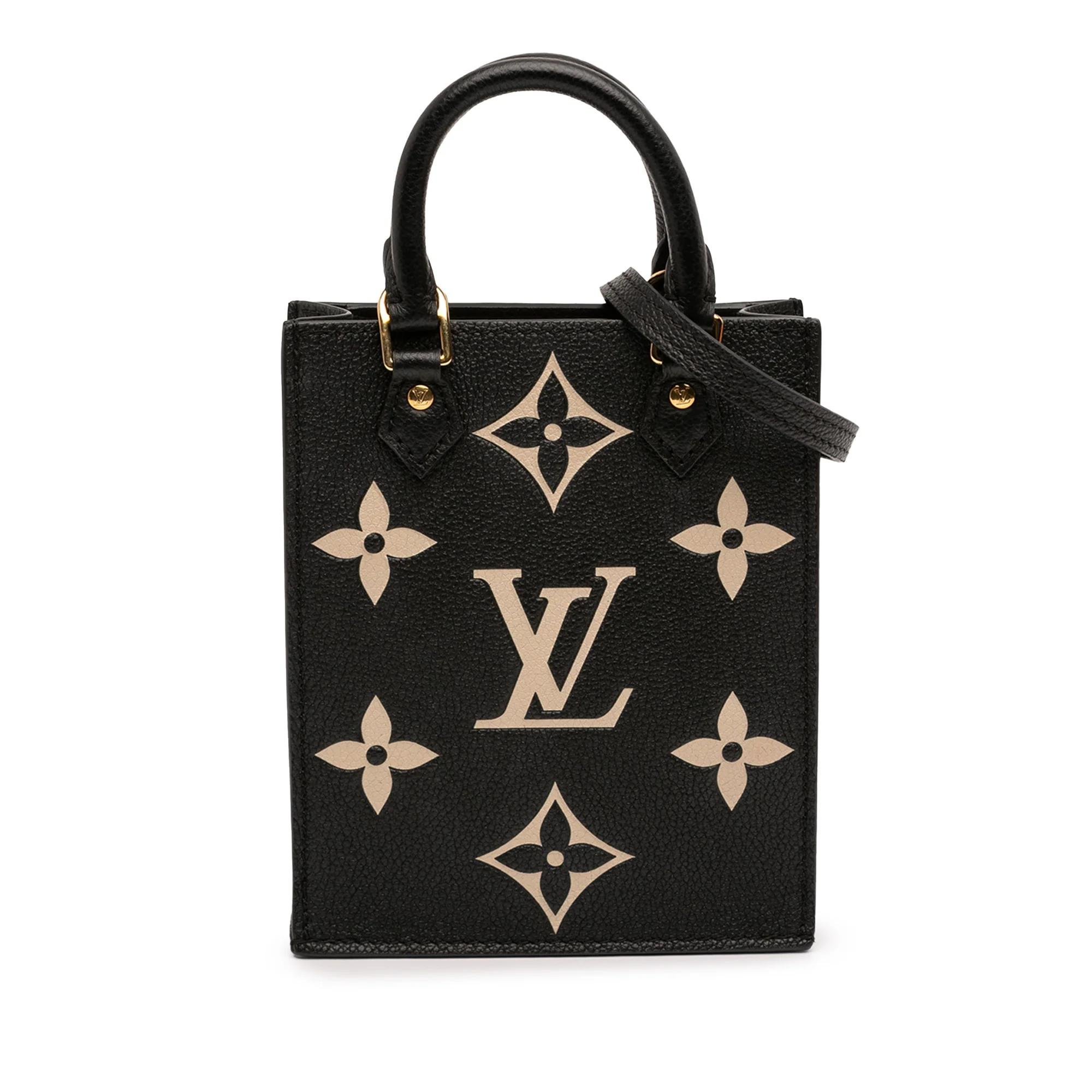 Plat leather handbag