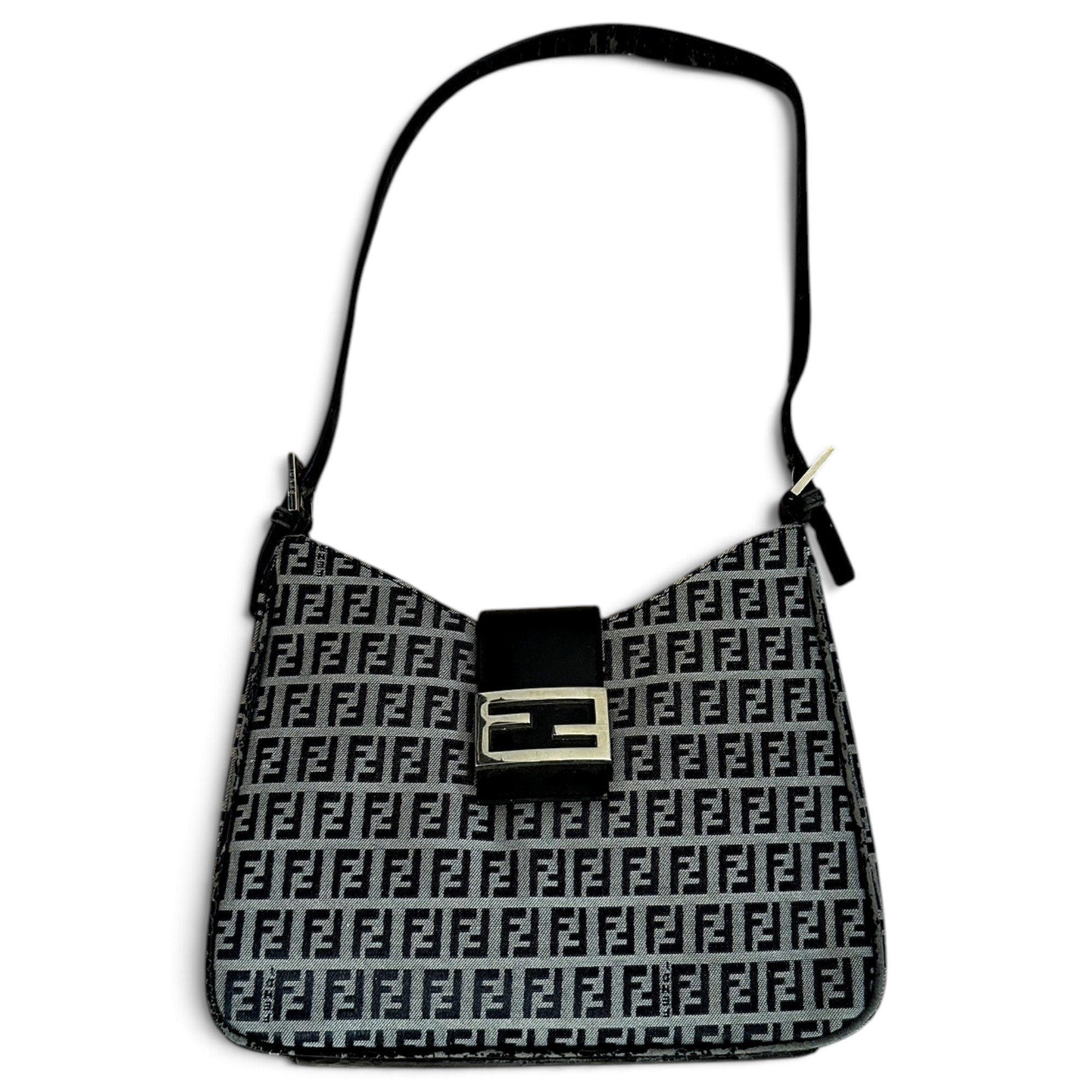 Baguette cloth handbag