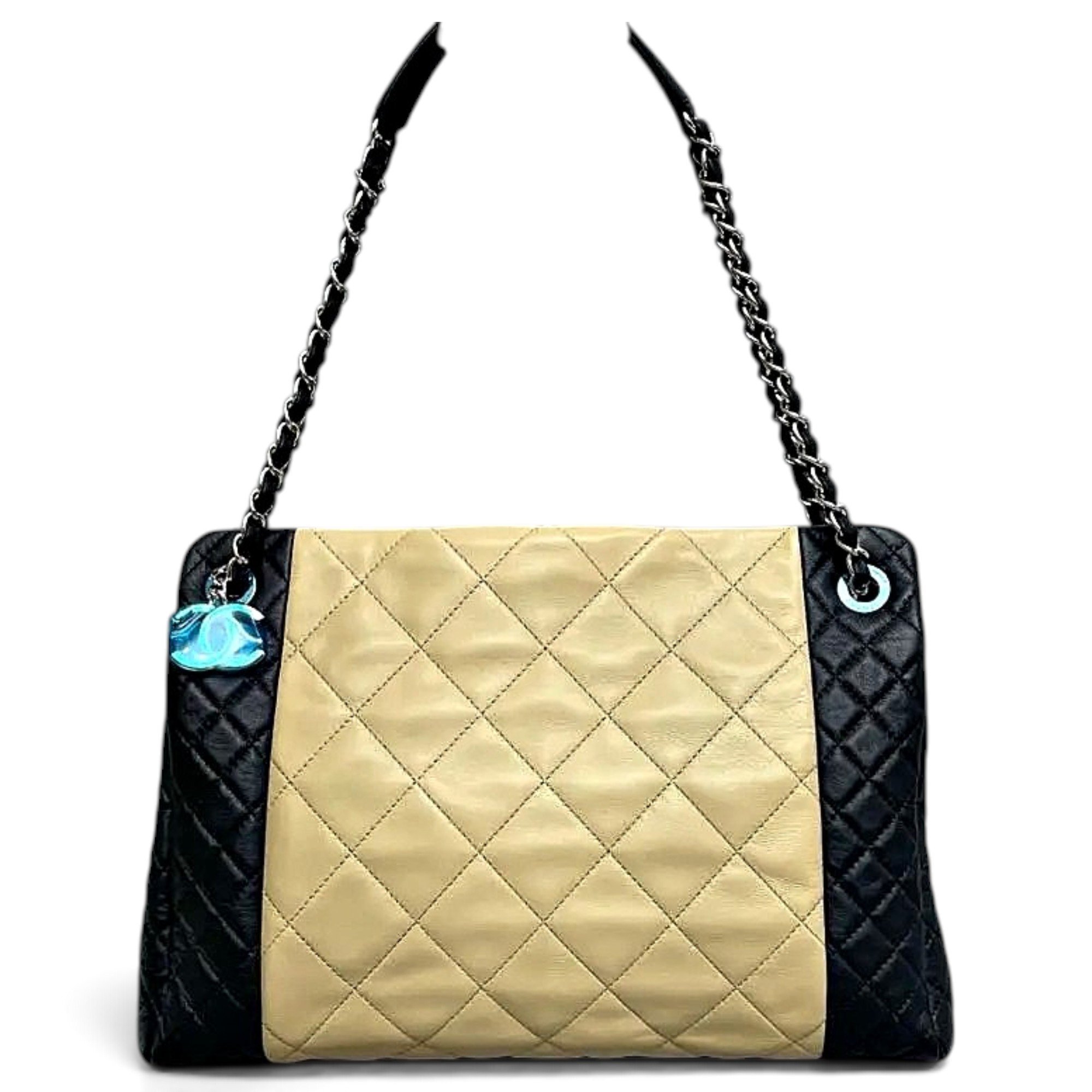 Classic CC Shopping leather handbag
