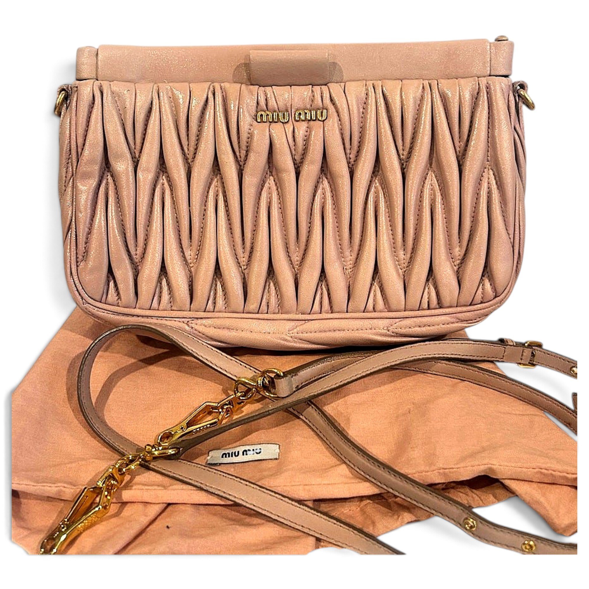 Matelassé leather crossbody bag
