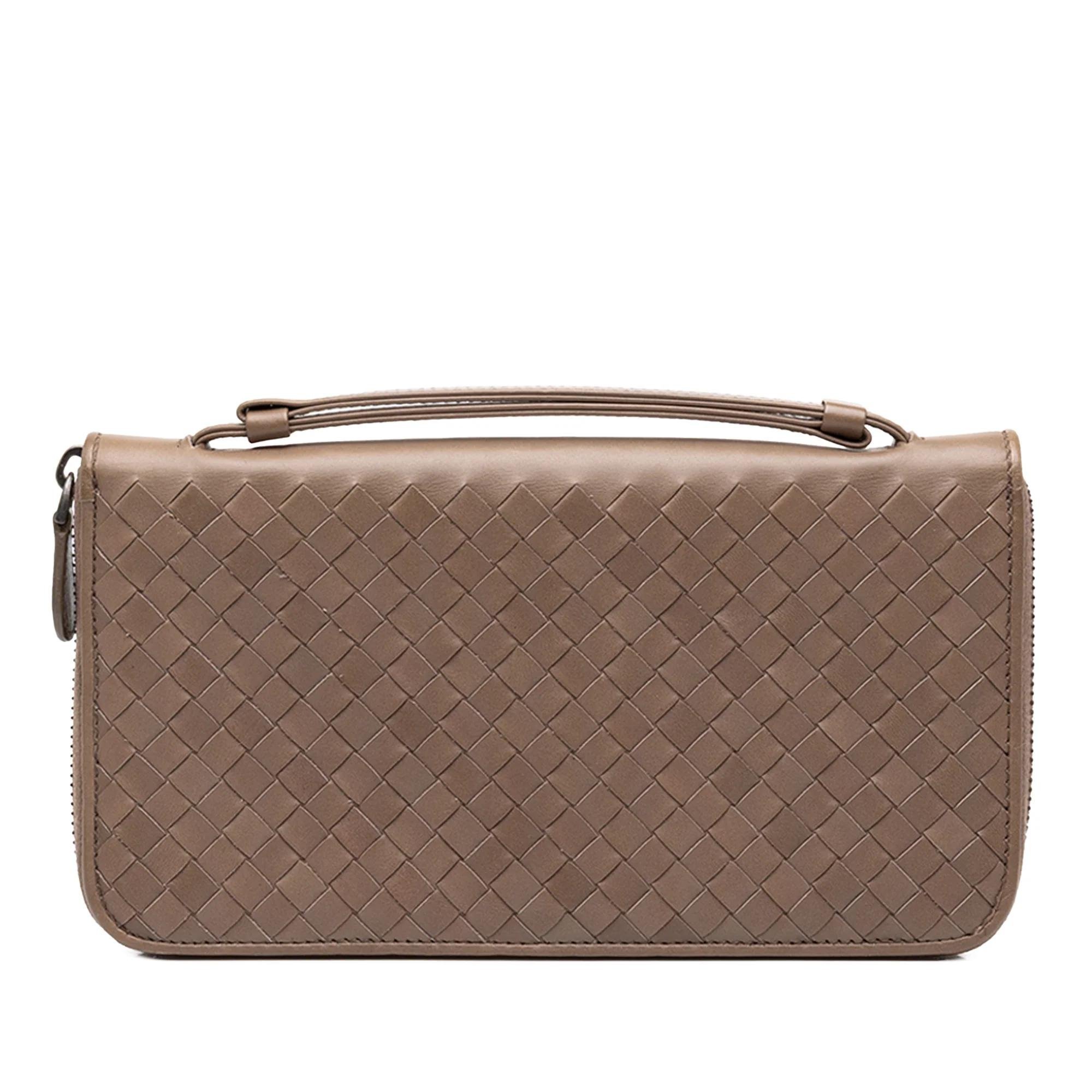 Veneta leather handbag