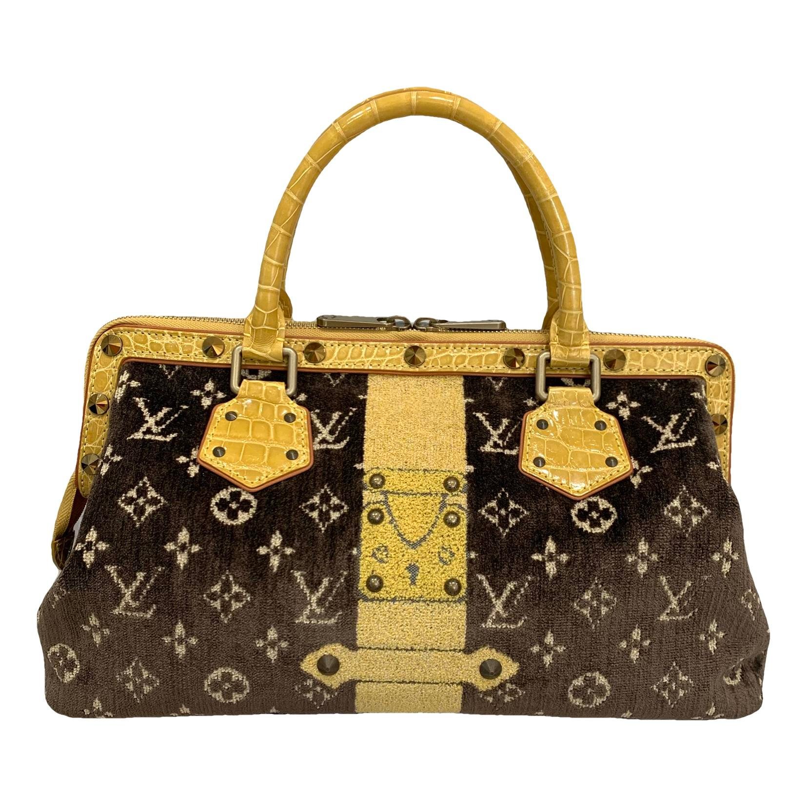 Trompe l'œil velvet handbag